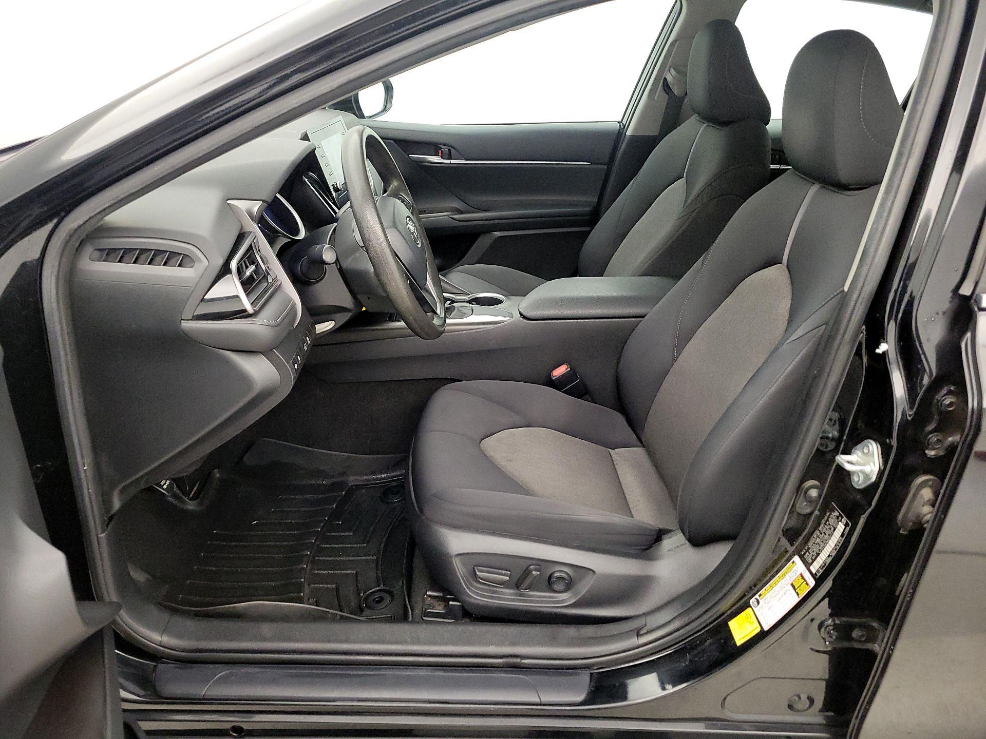 Thumbnail: 2021 Toyota Camry - 11