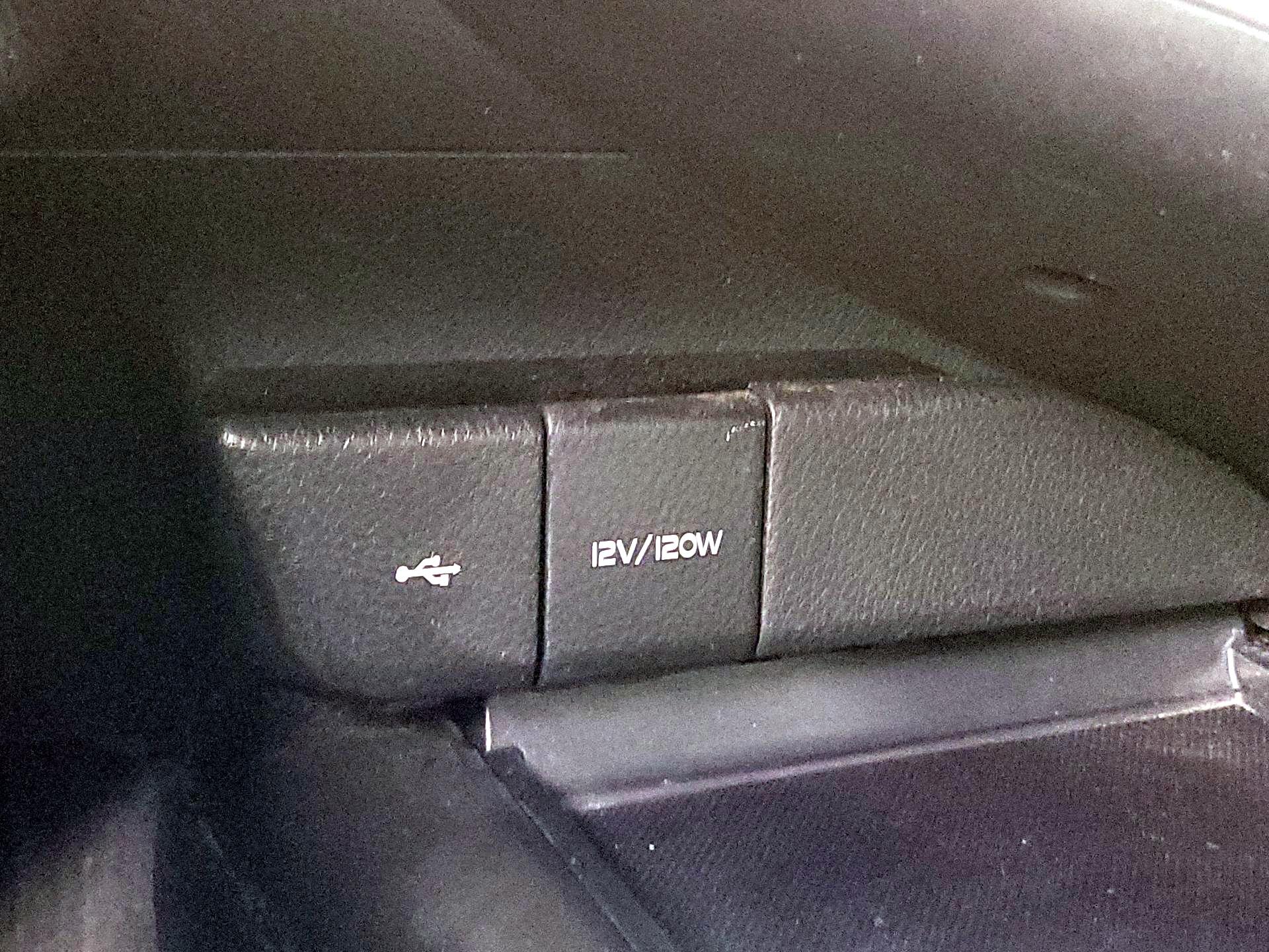 Thumbnail: 2021 Toyota Camry - 18