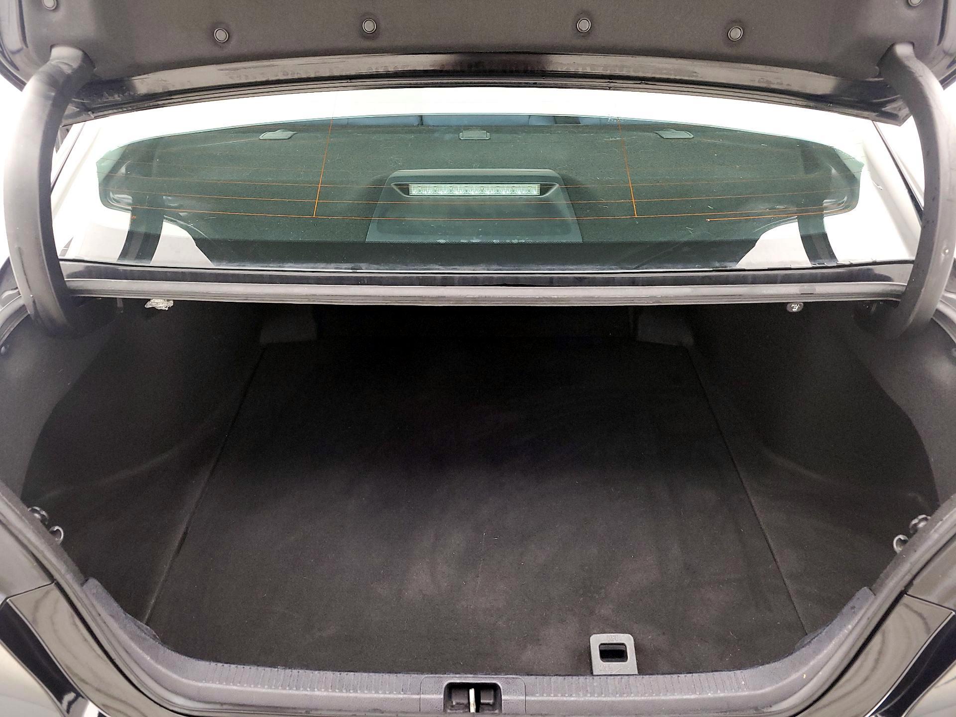 Thumbnail: 2021 Toyota Camry - 20