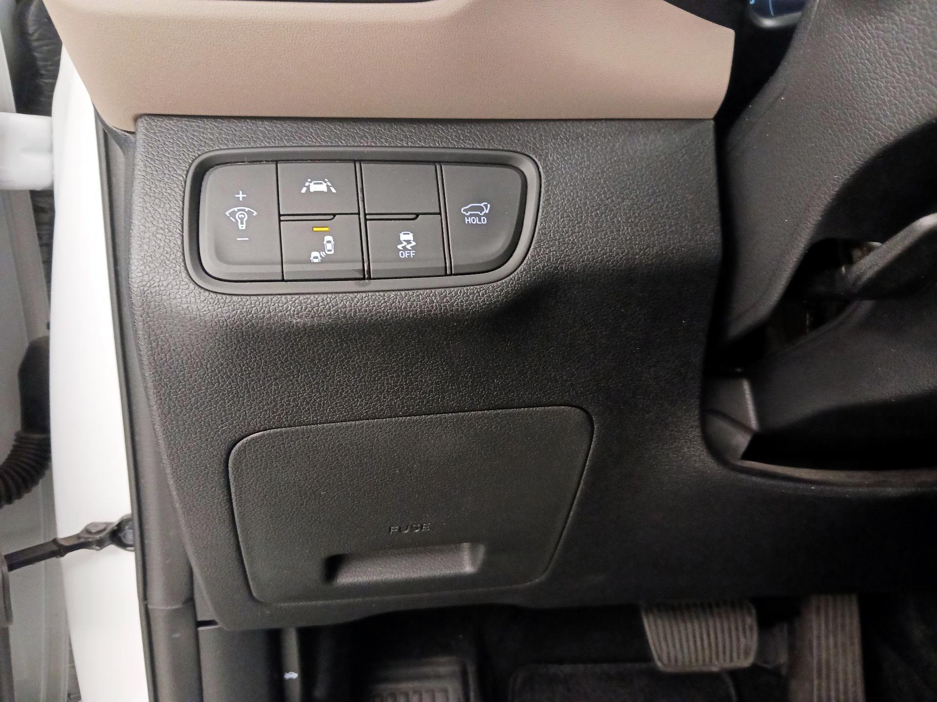 Thumbnail: 2020 Hyundai Santa Fe - 13