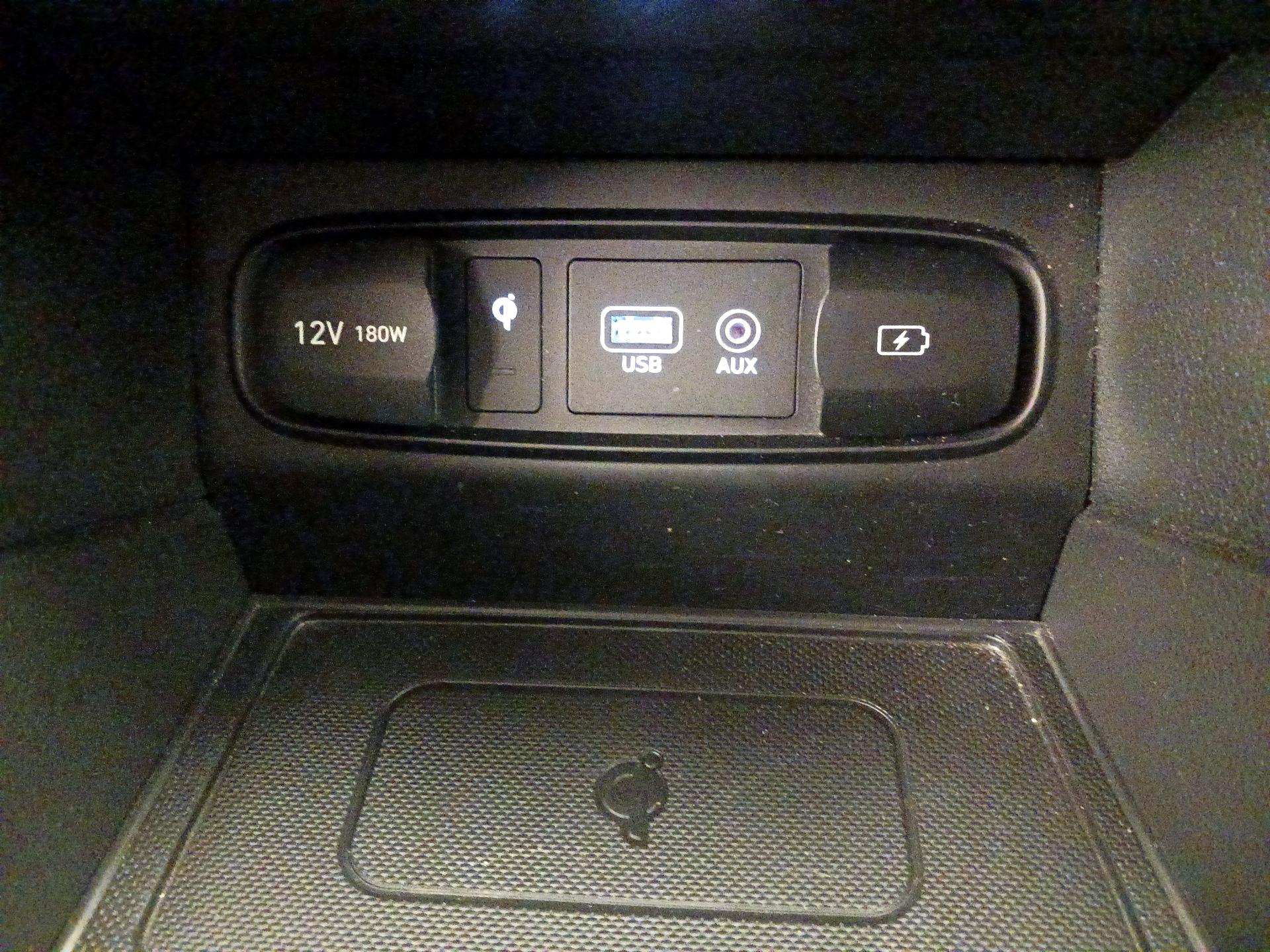 Thumbnail: 2020 Hyundai Santa Fe - 18