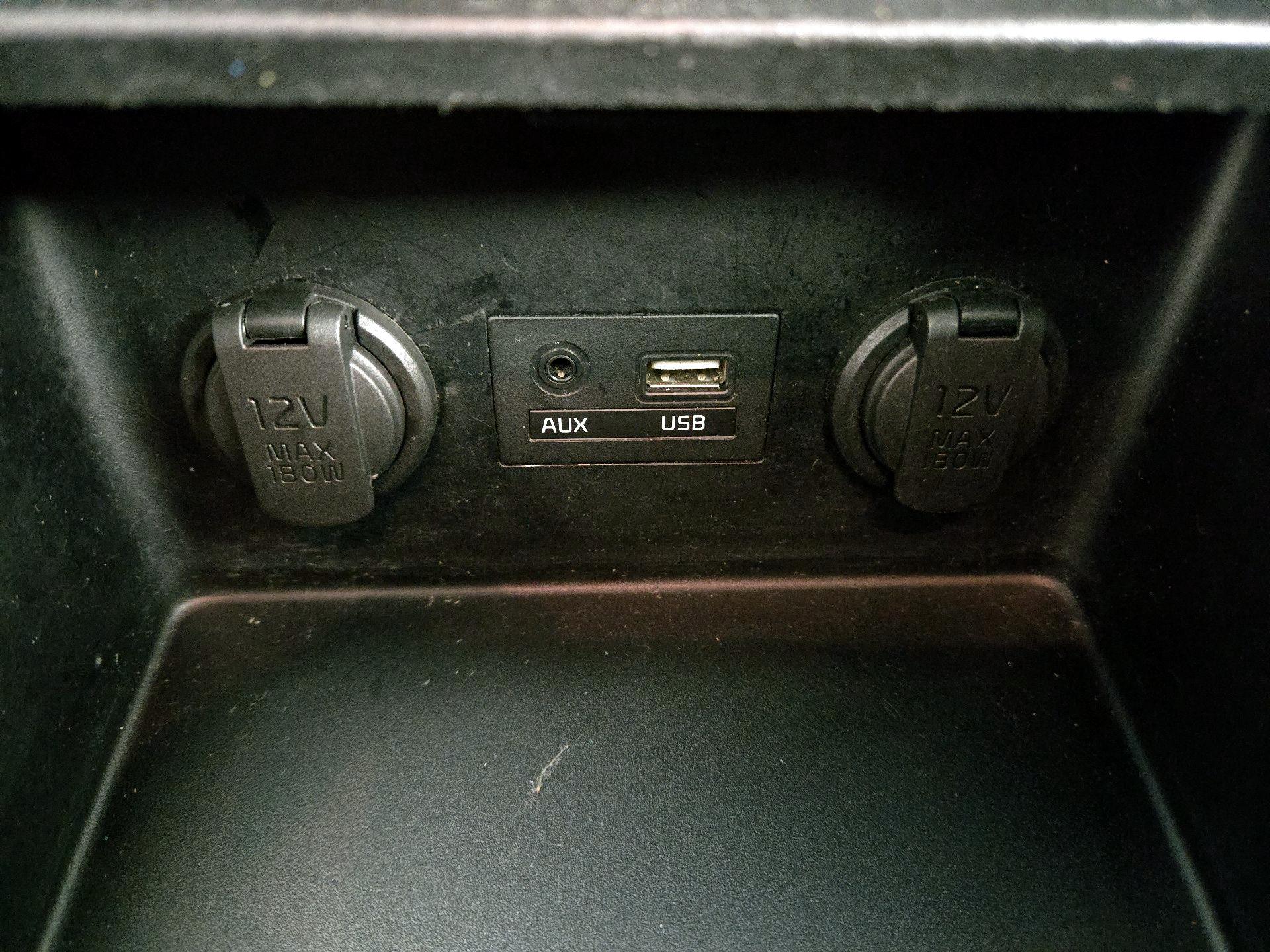 Thumbnail: 2018 Kia Forte - 18