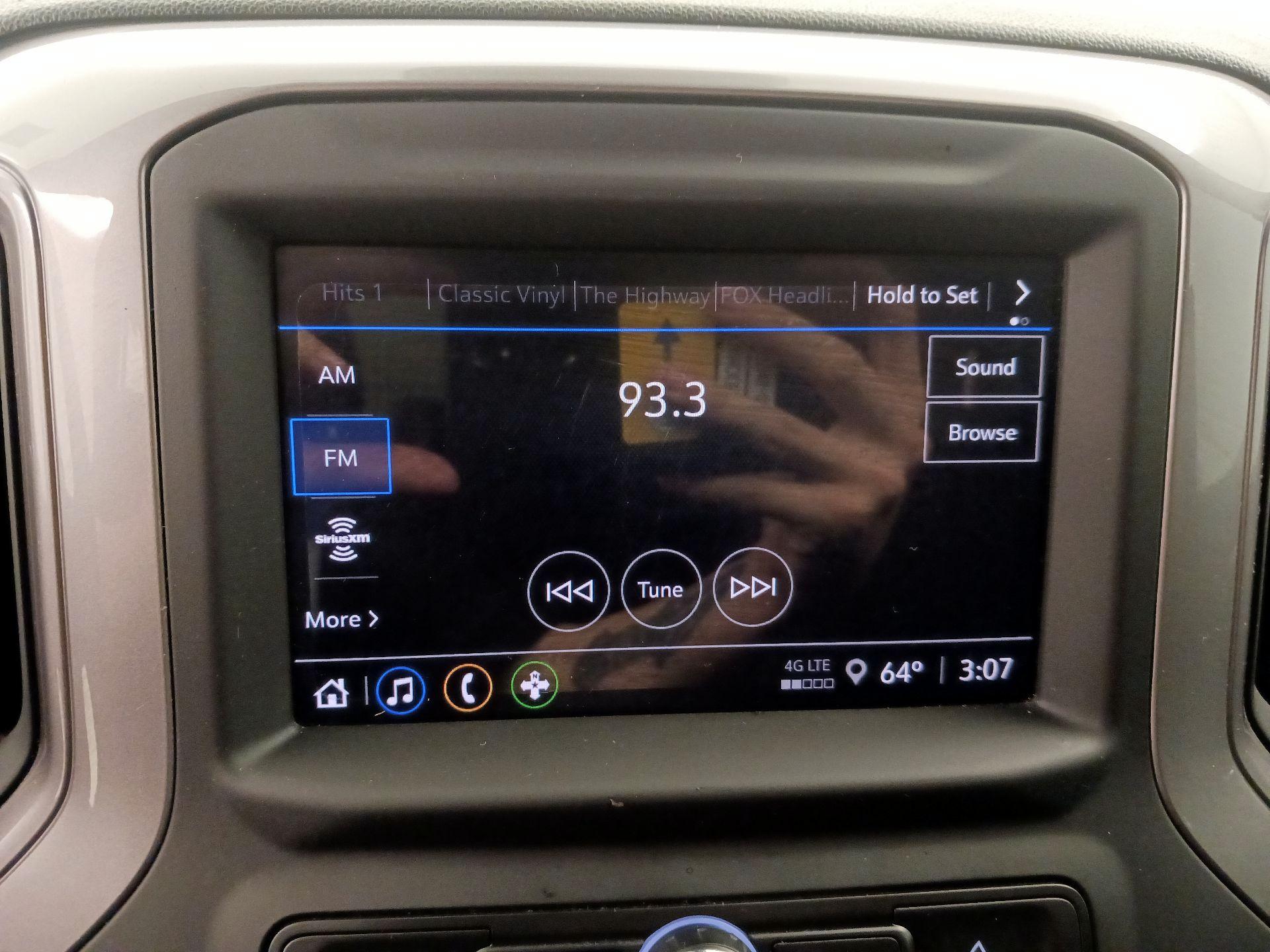 Thumbnail: 2022 Chevrolet Silverado 1500 - 16