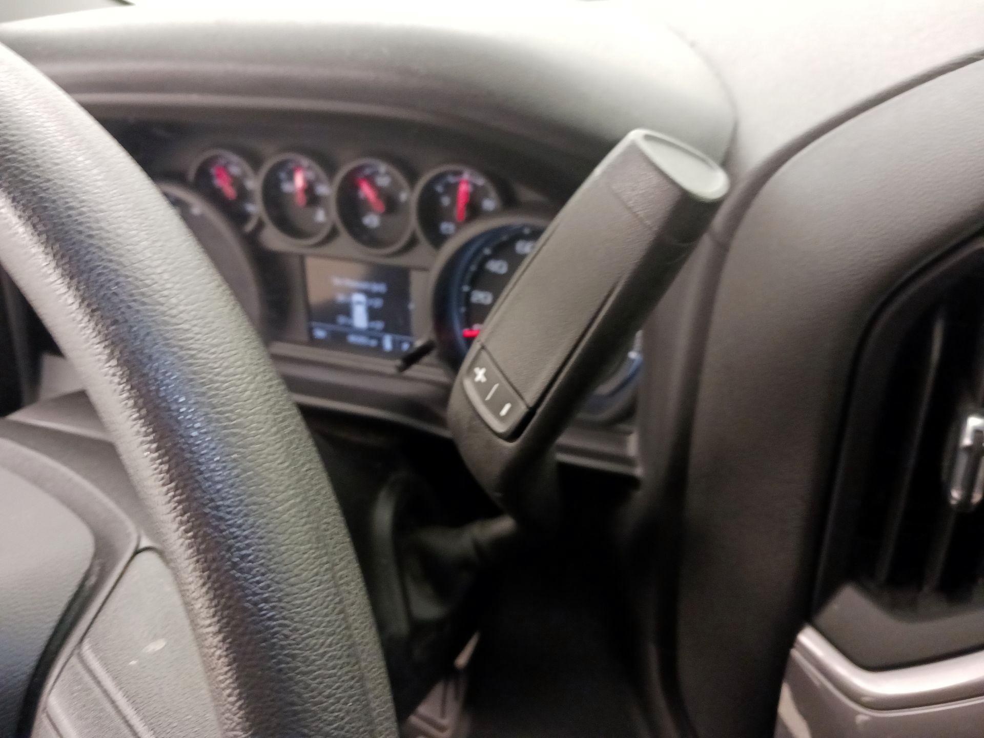 Thumbnail: 2022 Chevrolet Silverado 1500 - 18