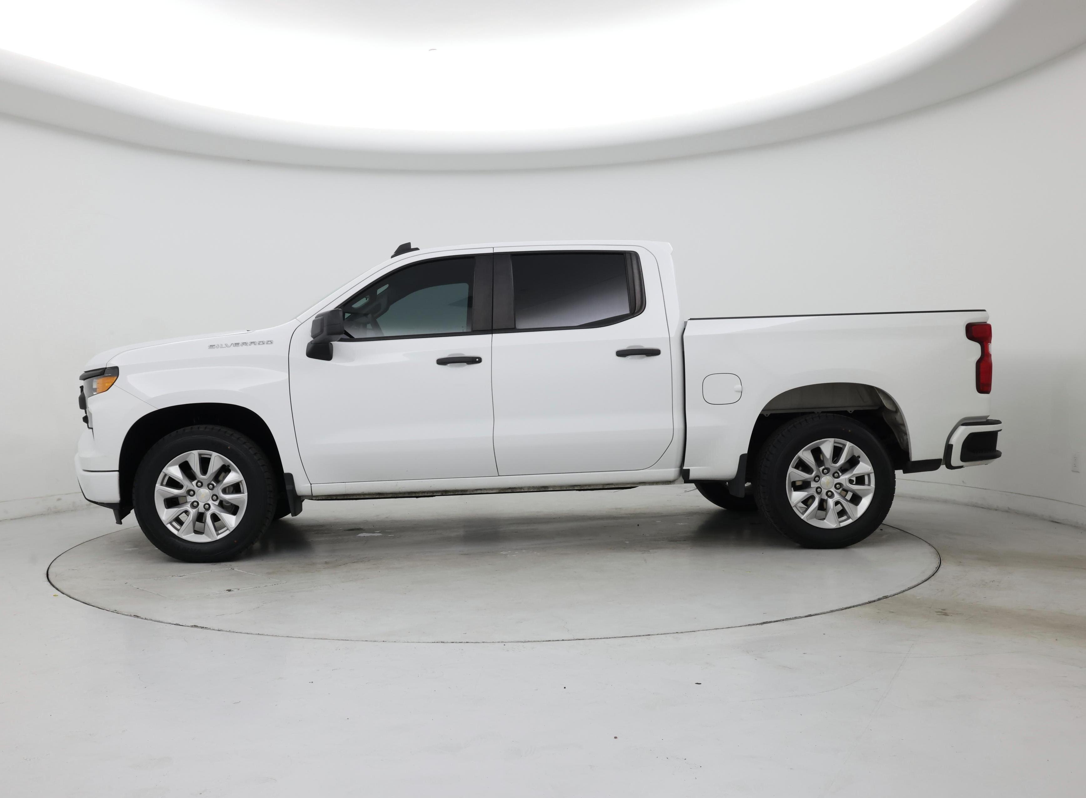 Thumbnail: 2022 Chevrolet Silverado 1500 - 3