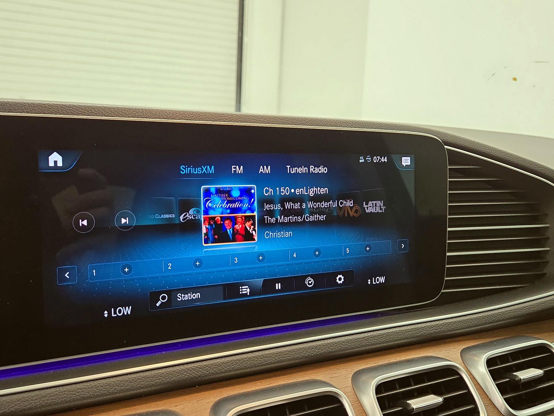 Thumbnail: 2020 Mercedes-Benz GLE - 16