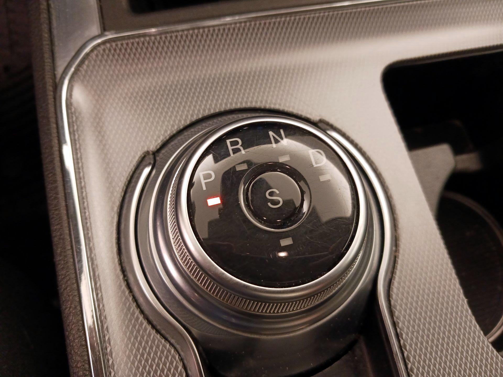 Thumbnail: 2022 Ford Edge - 18