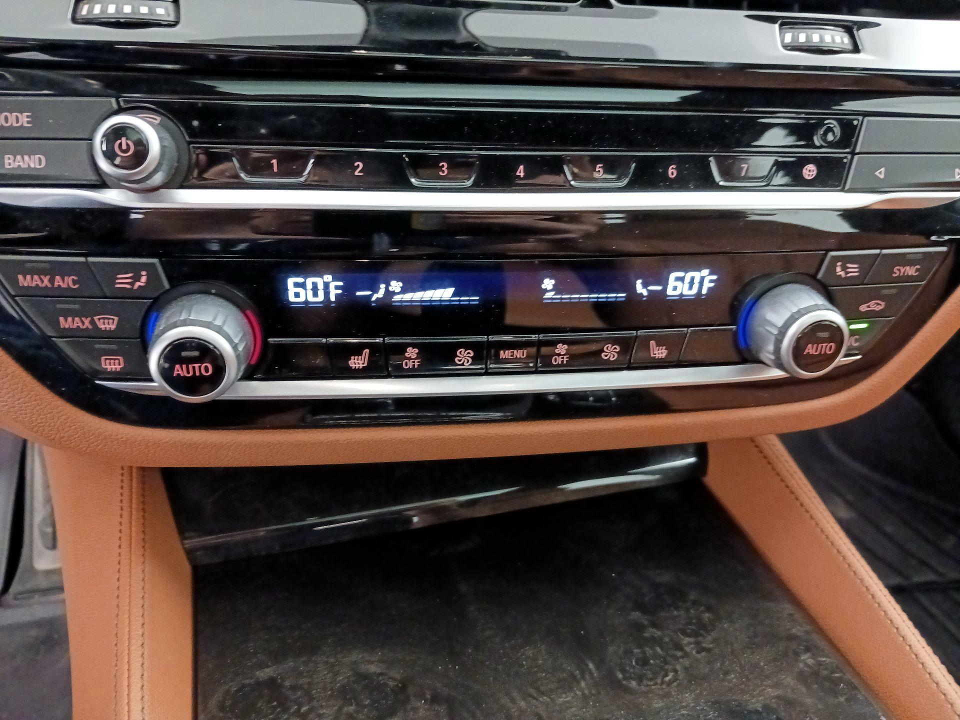 Thumbnail: 2023 BMW 5 Series - 17