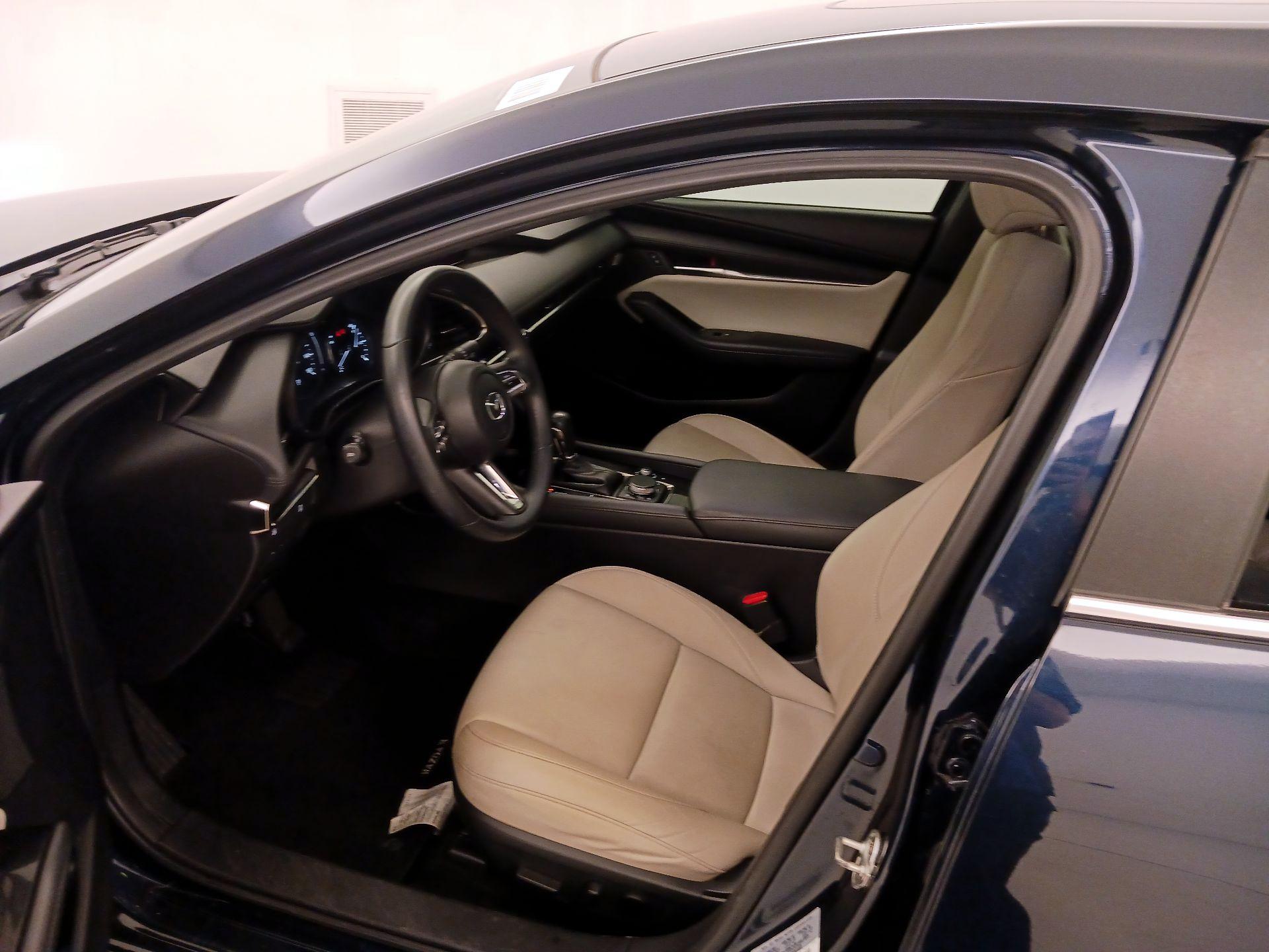 Thumbnail: 2021 Mazda Mazda3 - 11