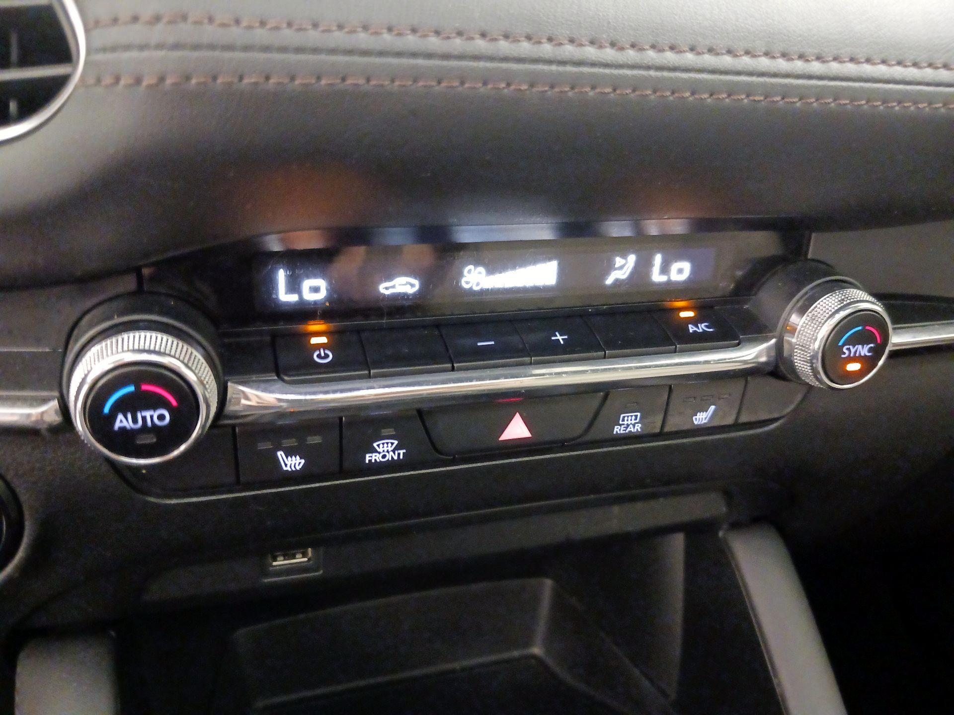 Thumbnail: 2021 Mazda Mazda3 - 17