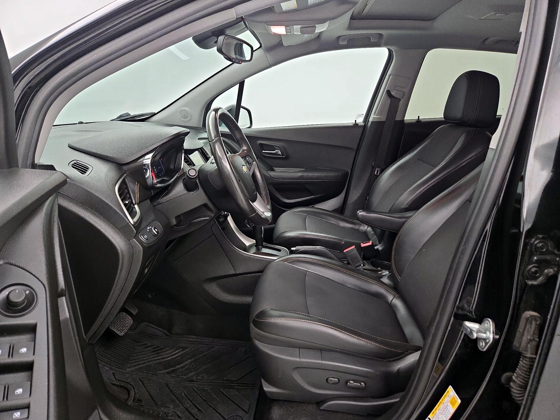 Thumbnail: 2018 Chevrolet Trax - 11