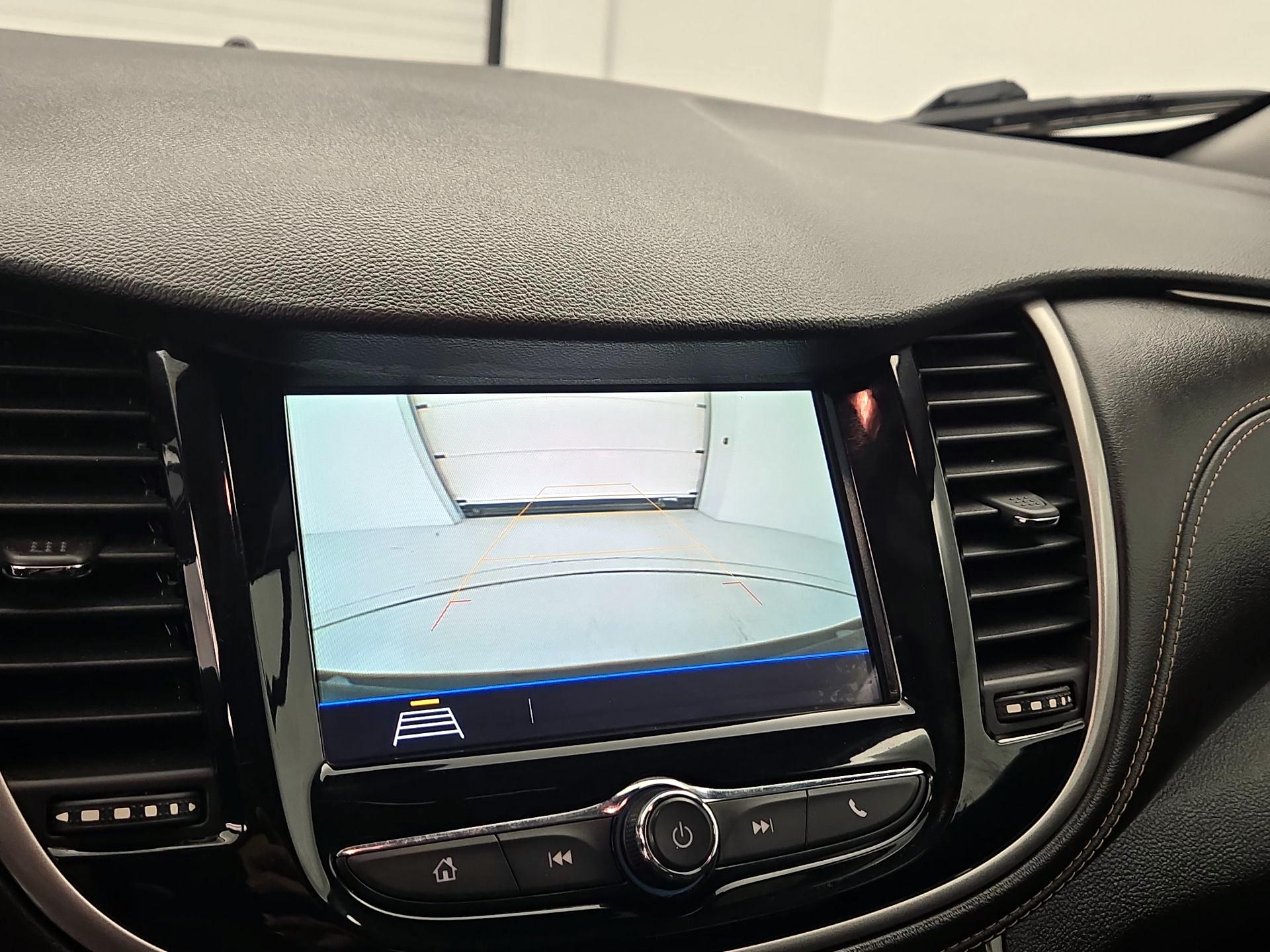 Thumbnail: 2018 Chevrolet Trax - 14