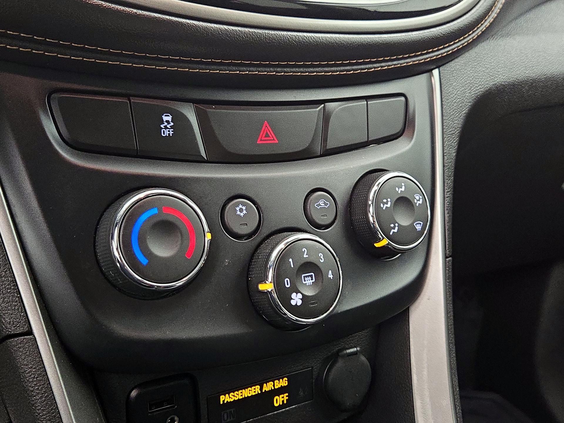 Thumbnail: 2018 Chevrolet Trax - 16