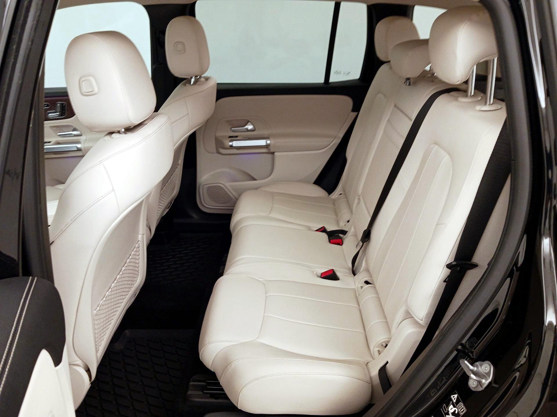 Thumbnail: 2023 Mercedes-Benz GLB - 20