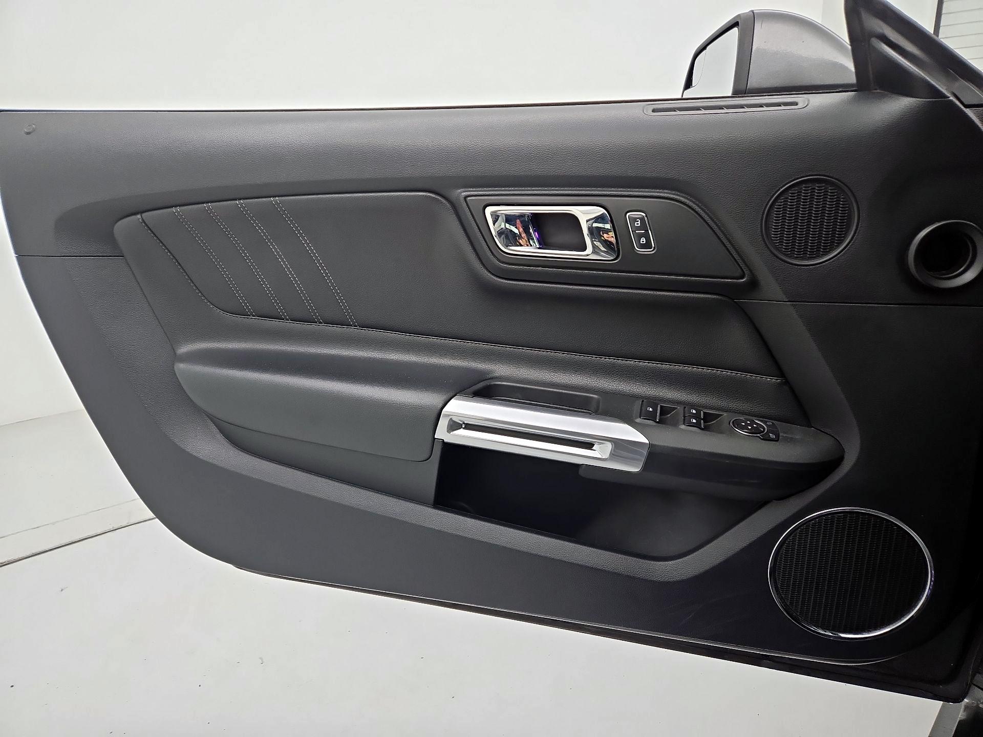 Thumbnail: 2016 Ford Mustang - 12