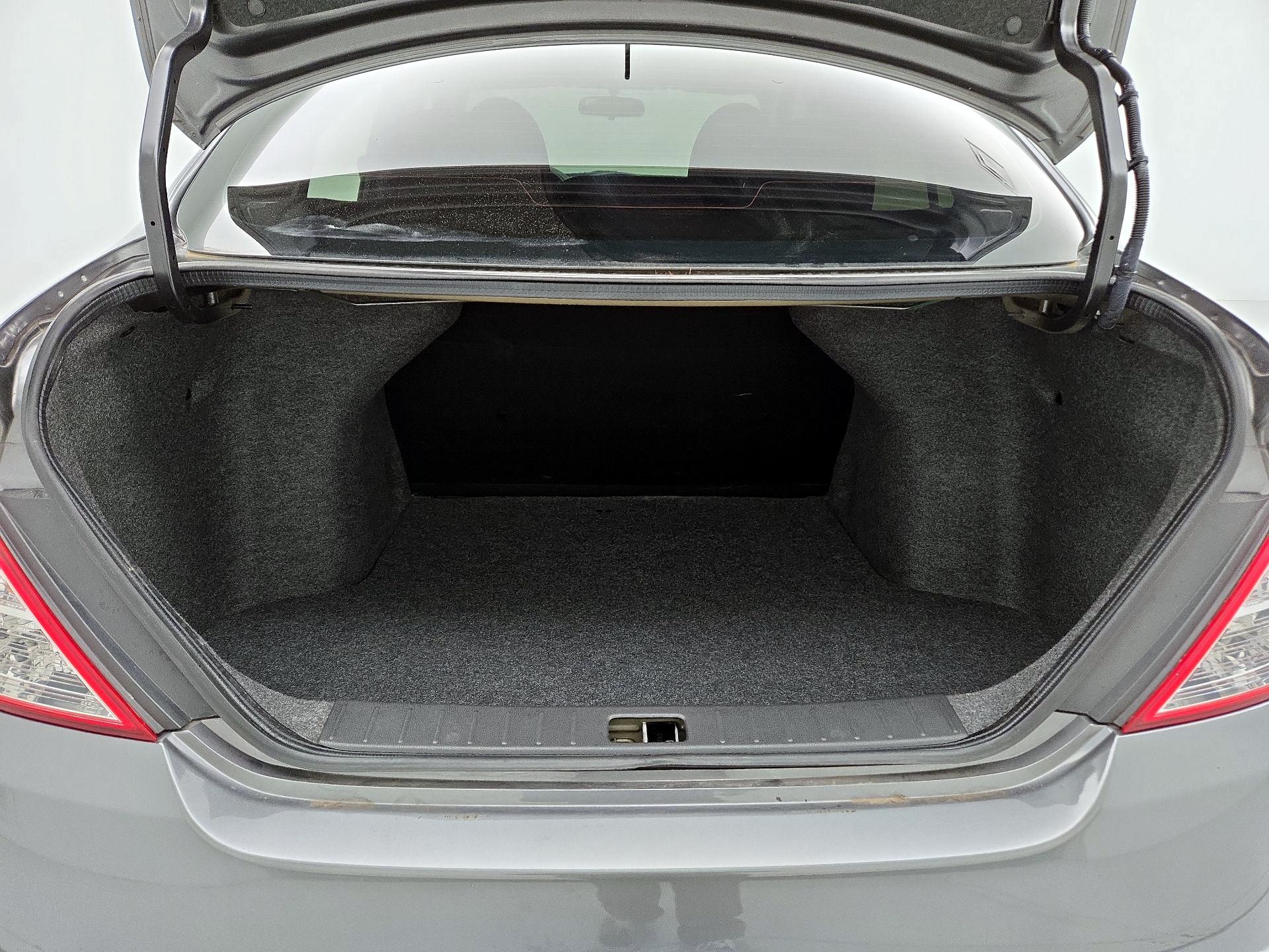 Thumbnail: 2017 Nissan Versa - 20