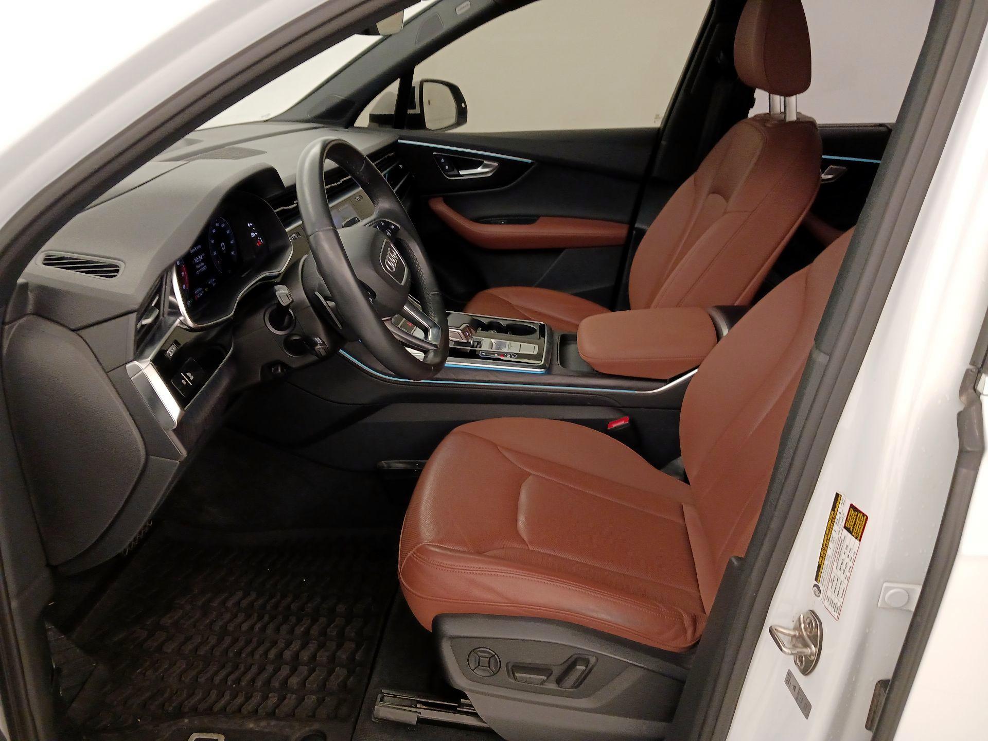 Thumbnail: 2021 Audi Q7 - 11