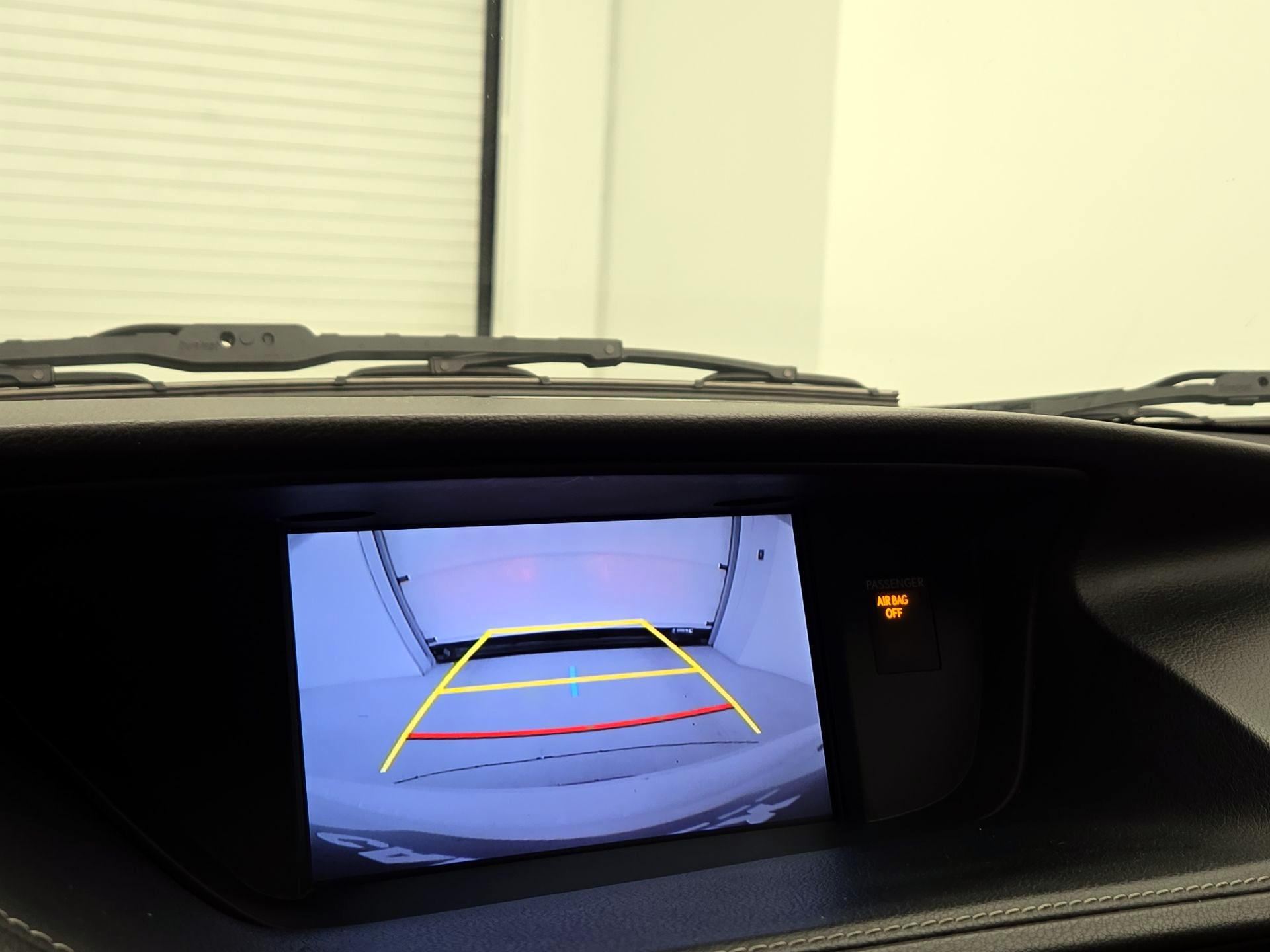 Thumbnail: 2015 Lexus ES - 15