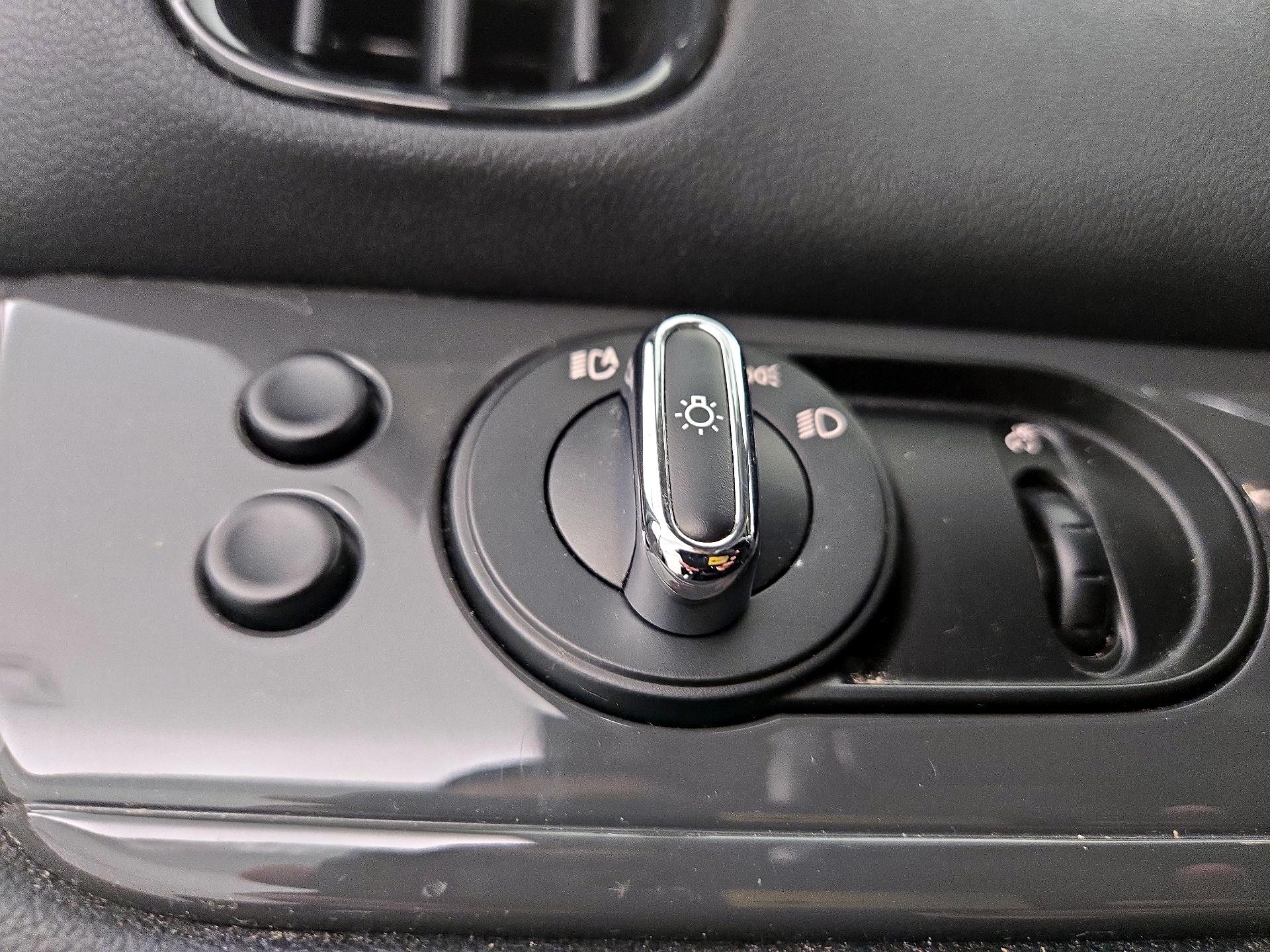 Thumbnail: 2018 MINI Cooper Countryman - 13