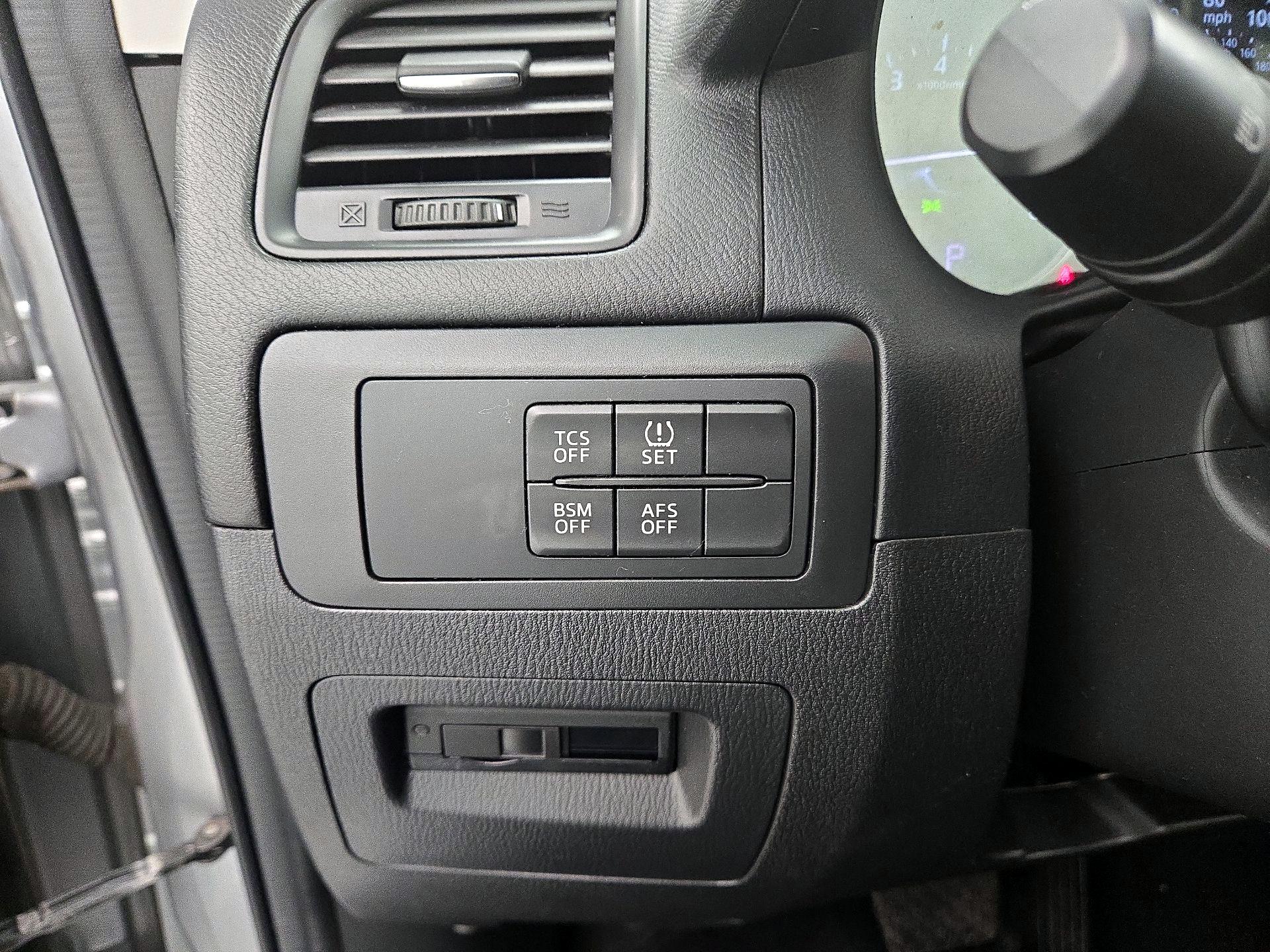 Thumbnail: 2014 Mazda CX-5 - 13