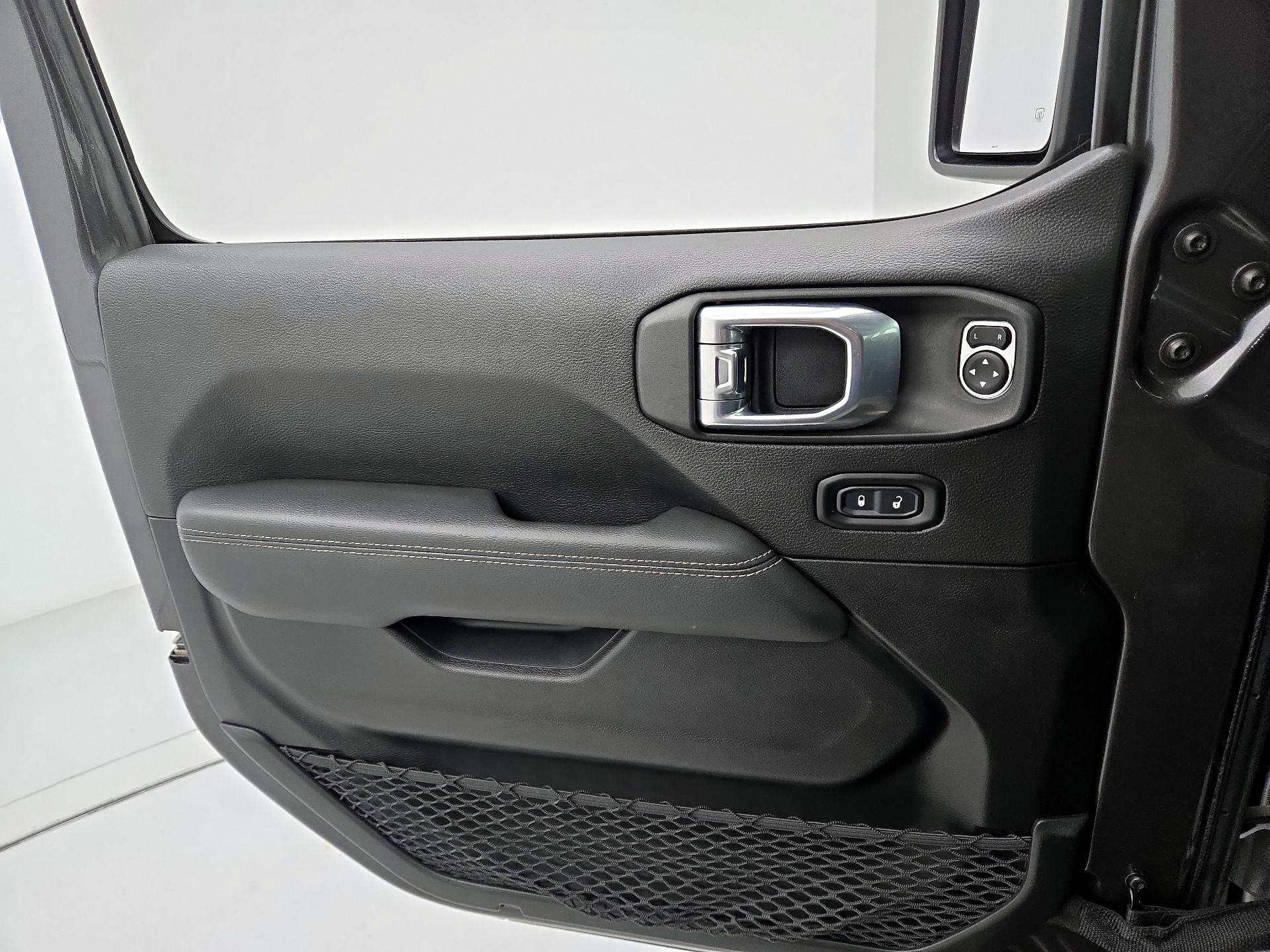 Thumbnail: 2021 Jeep Wrangler - 12