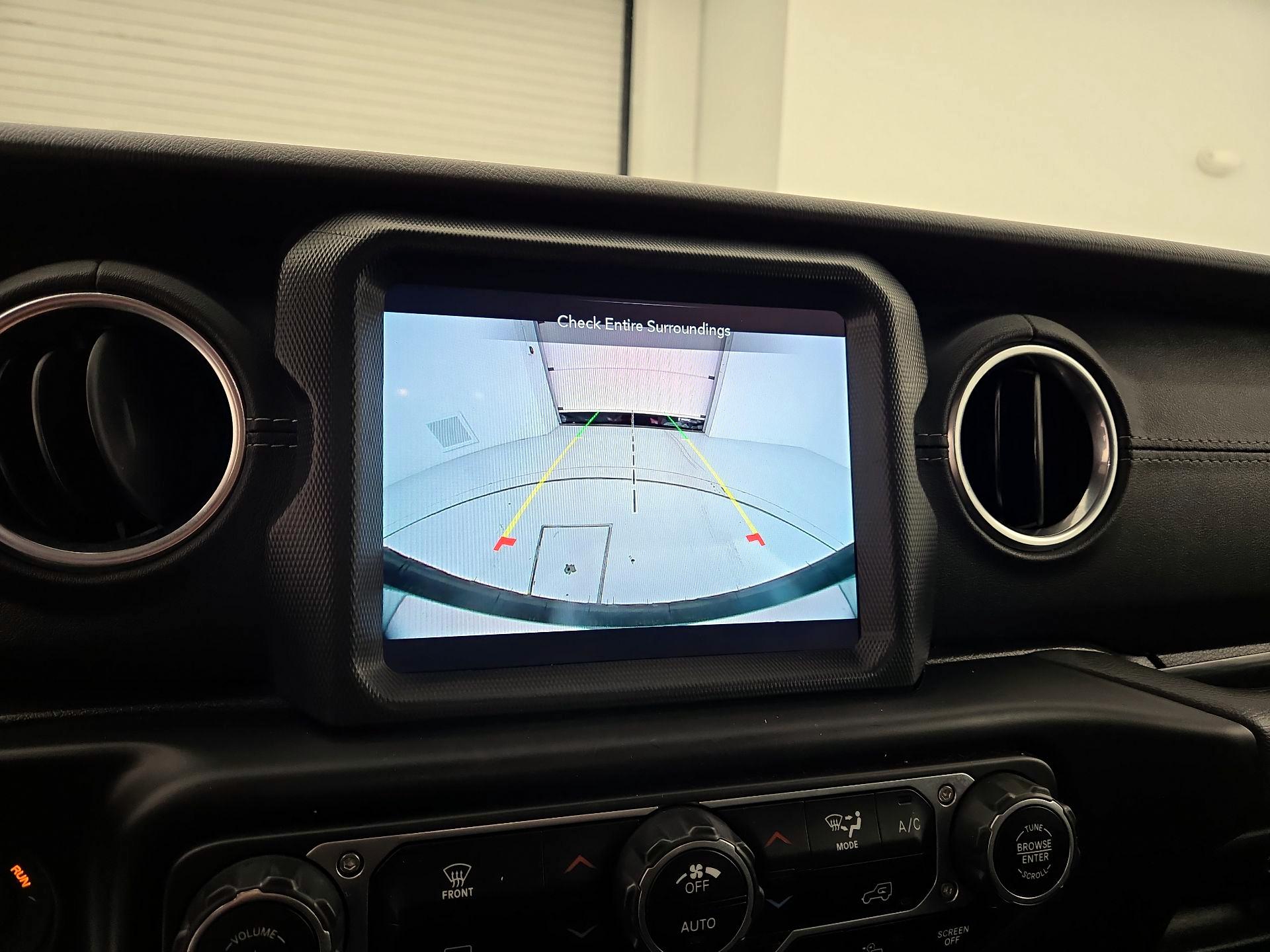 Thumbnail: 2021 Jeep Wrangler - 15