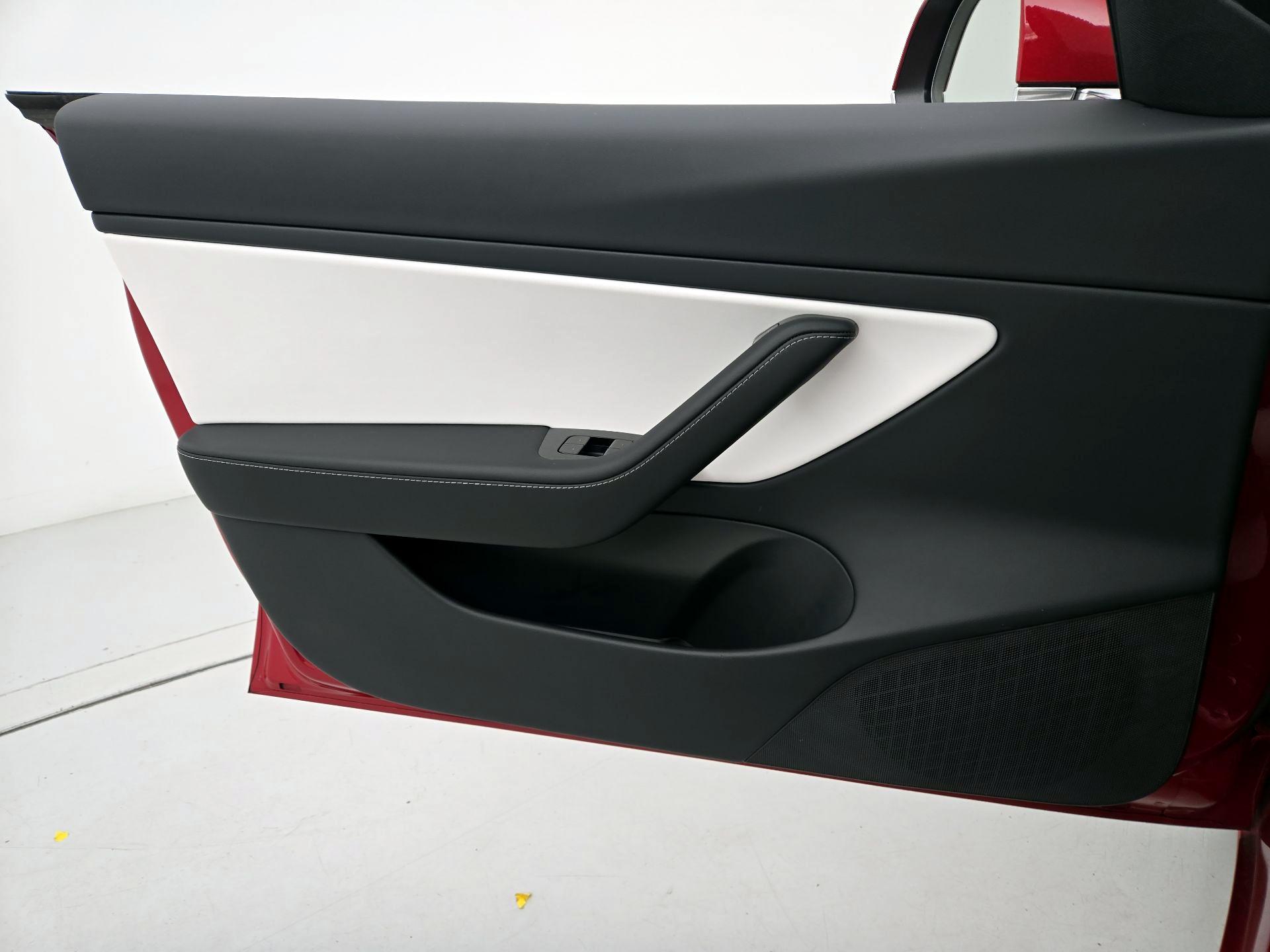 Thumbnail: 2019 Tesla Model 3 - 12