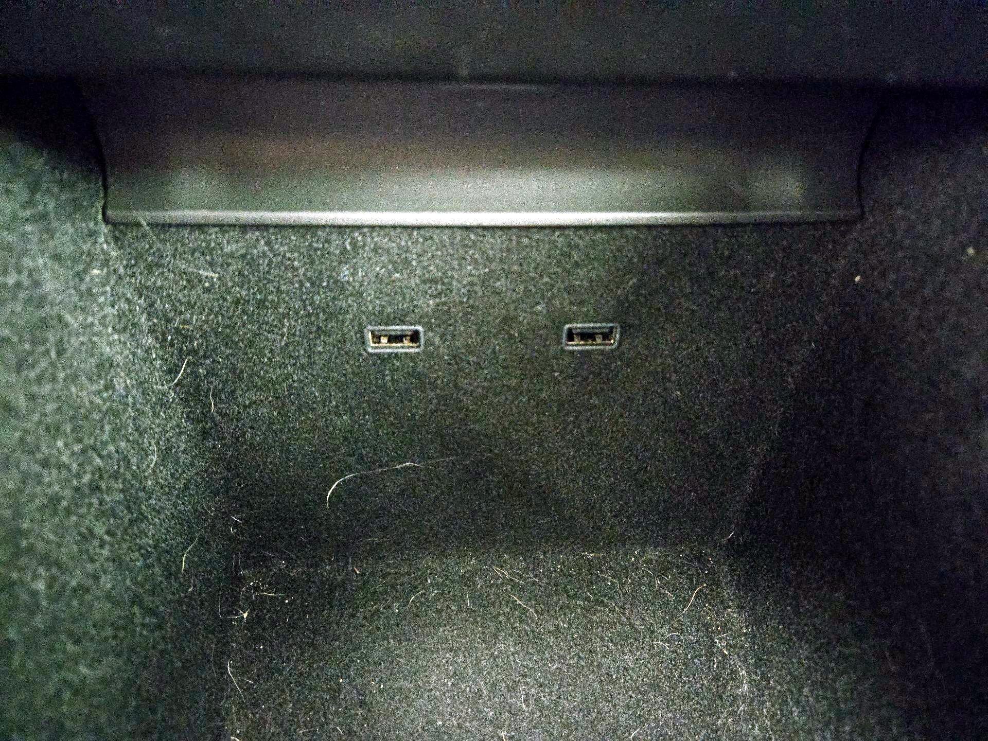 Thumbnail: 2019 Tesla Model 3 - 18