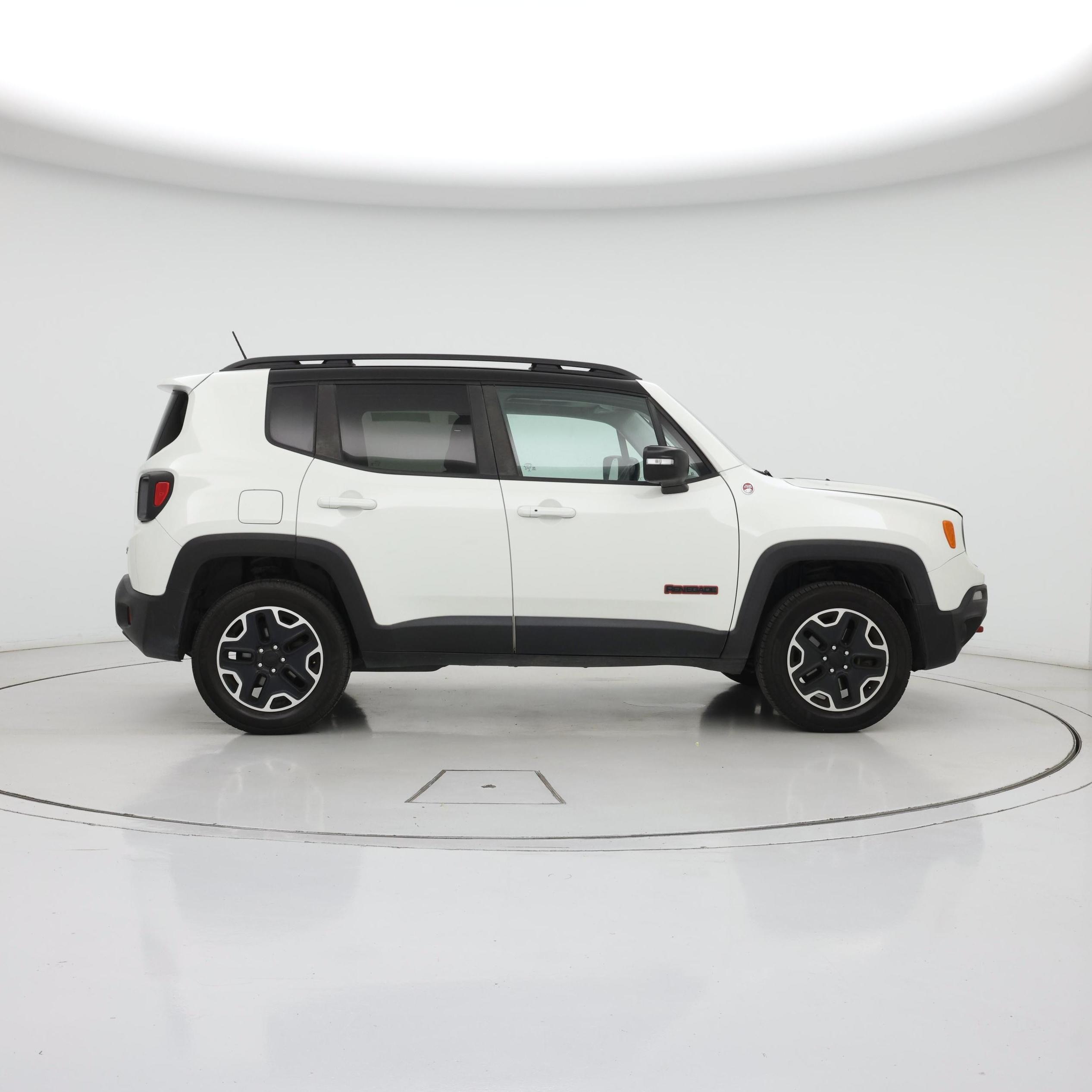 Thumbnail: 2017 Jeep Renegade - 7