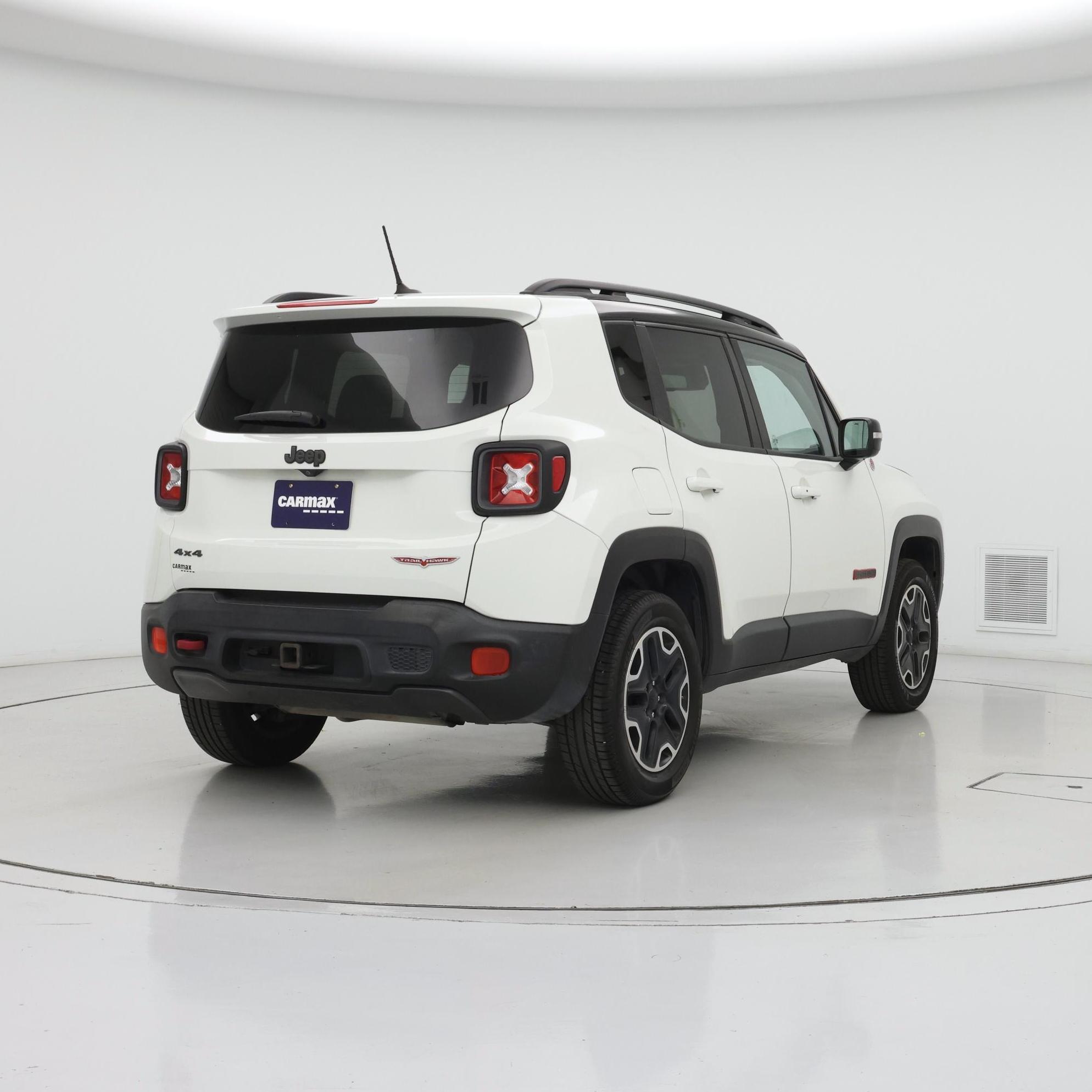Thumbnail: 2017 Jeep Renegade - 8