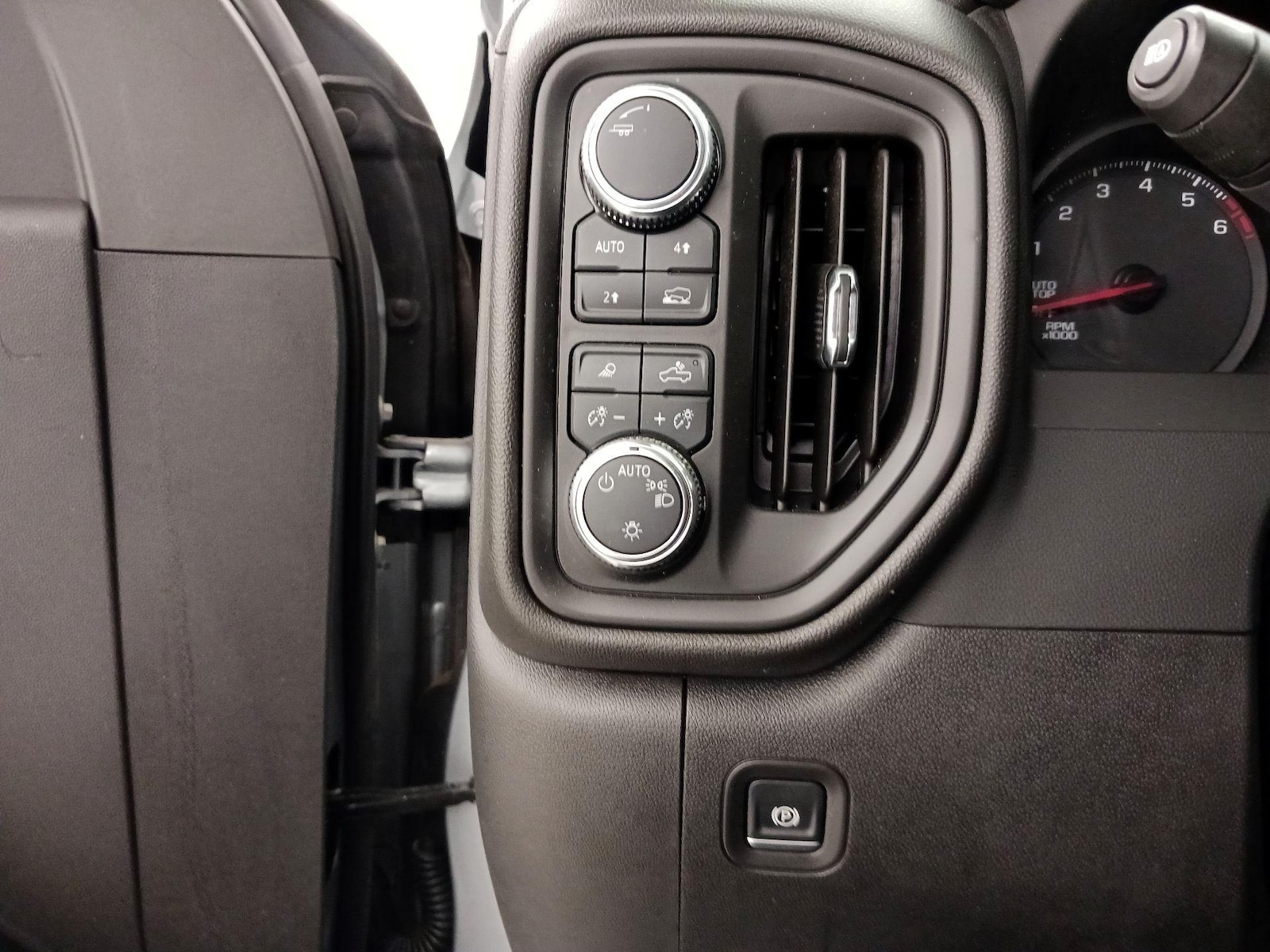 2025 GMC Sierra 1500 Pro - Photo 14