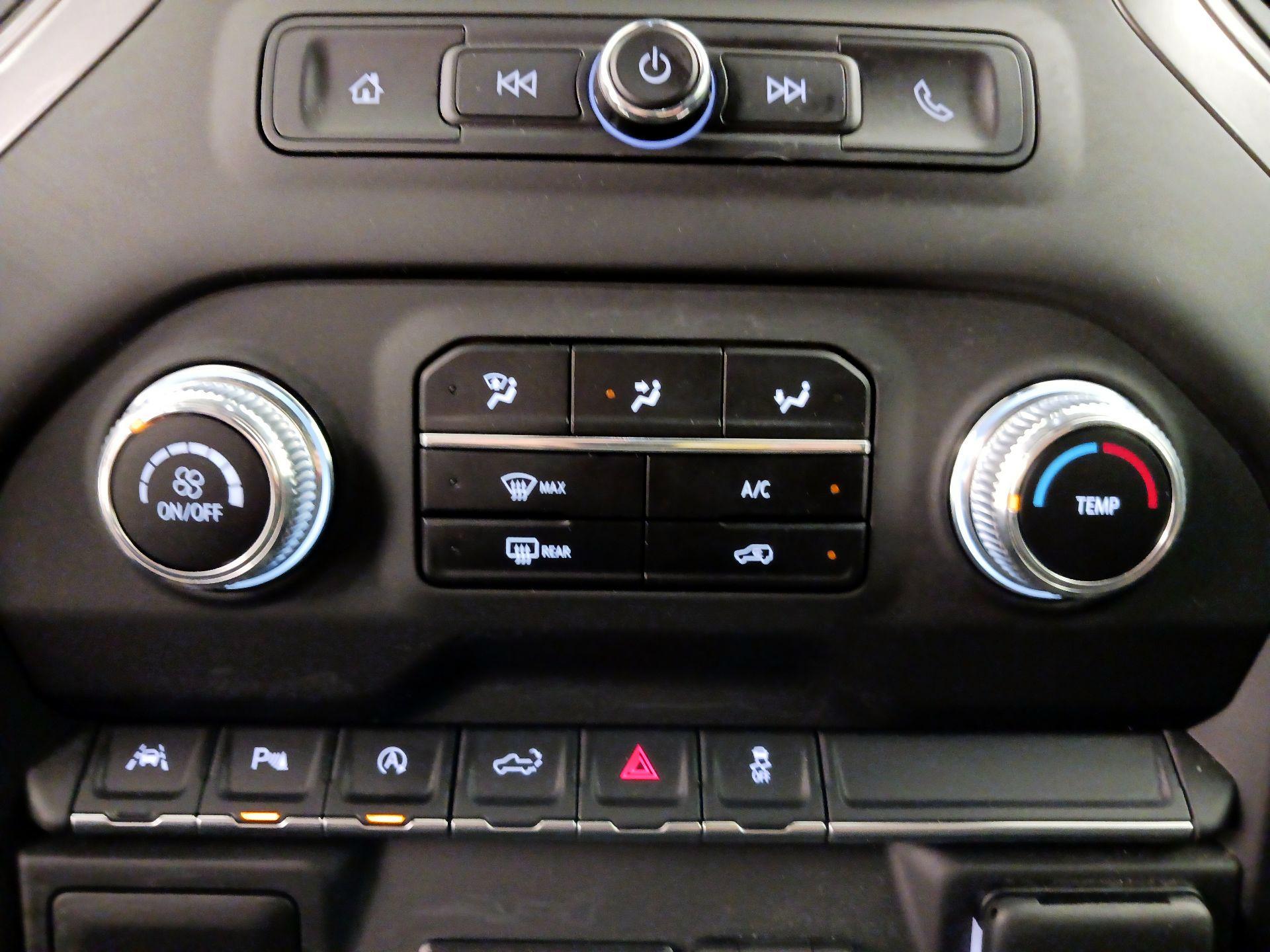 Thumbnail: 2025 GMC Sierra 1500 - 17