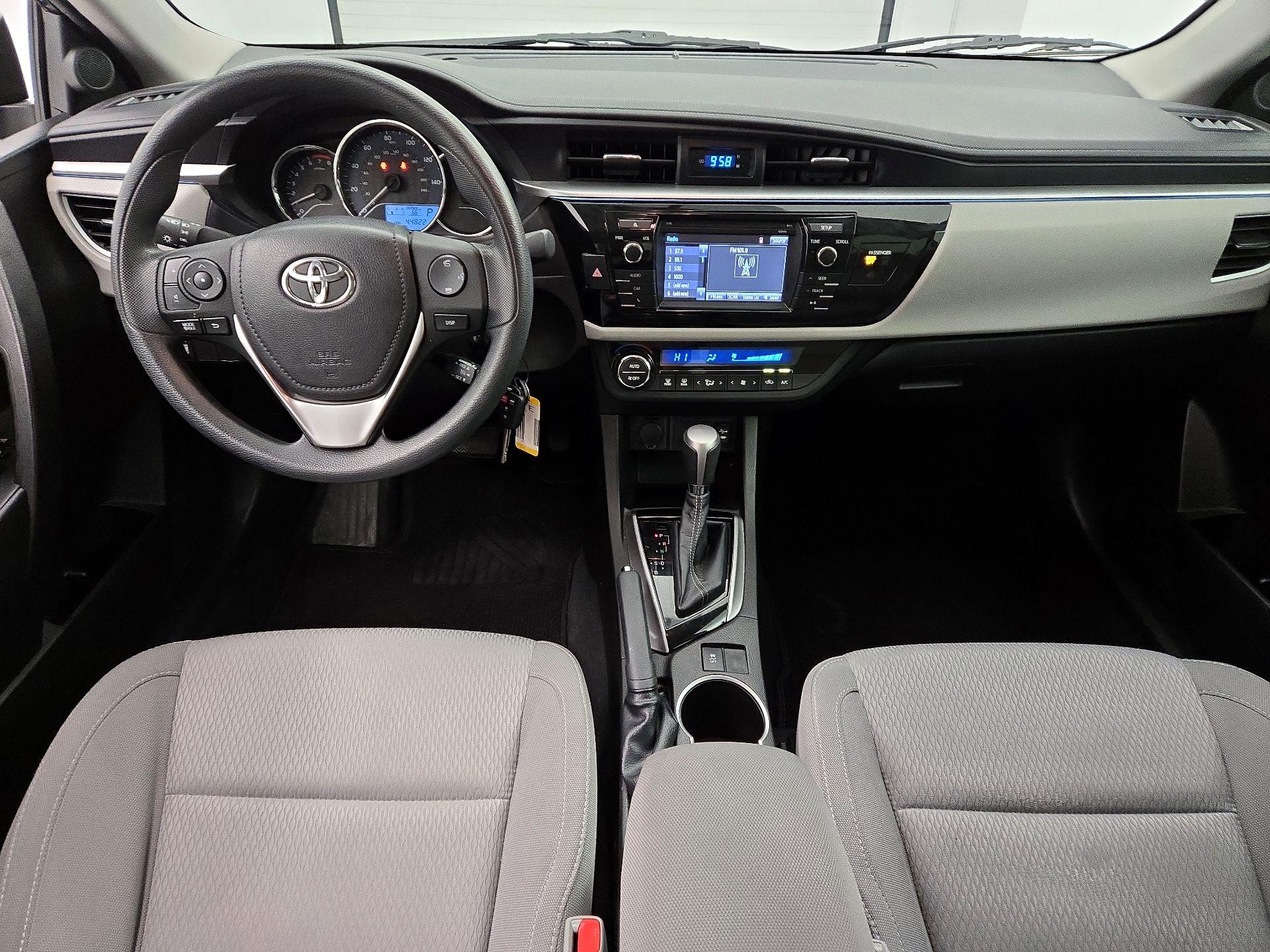 Thumbnail: 2015 Toyota Corolla - 9