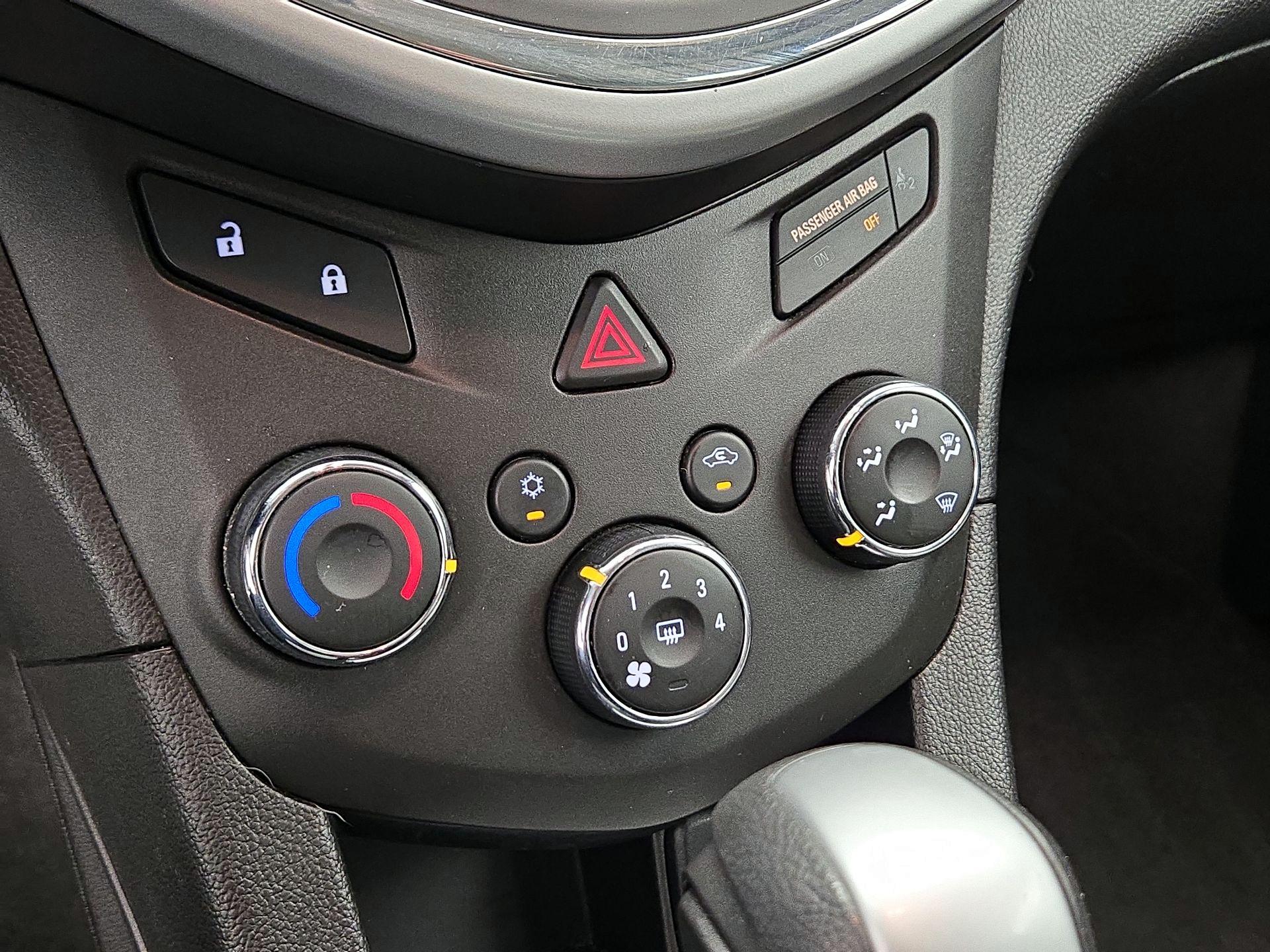 Thumbnail: 2017 Chevrolet Sonic - 16