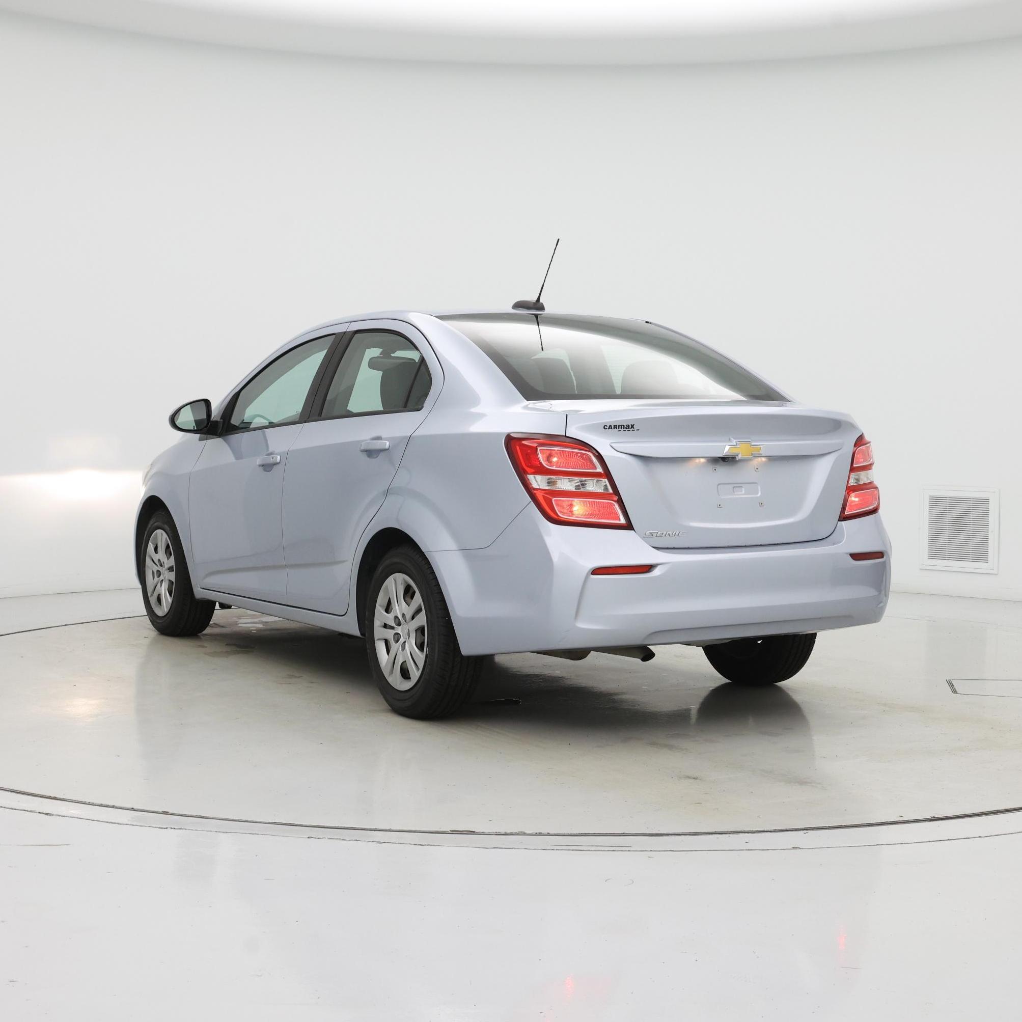 Thumbnail: 2017 Chevrolet Sonic - 2