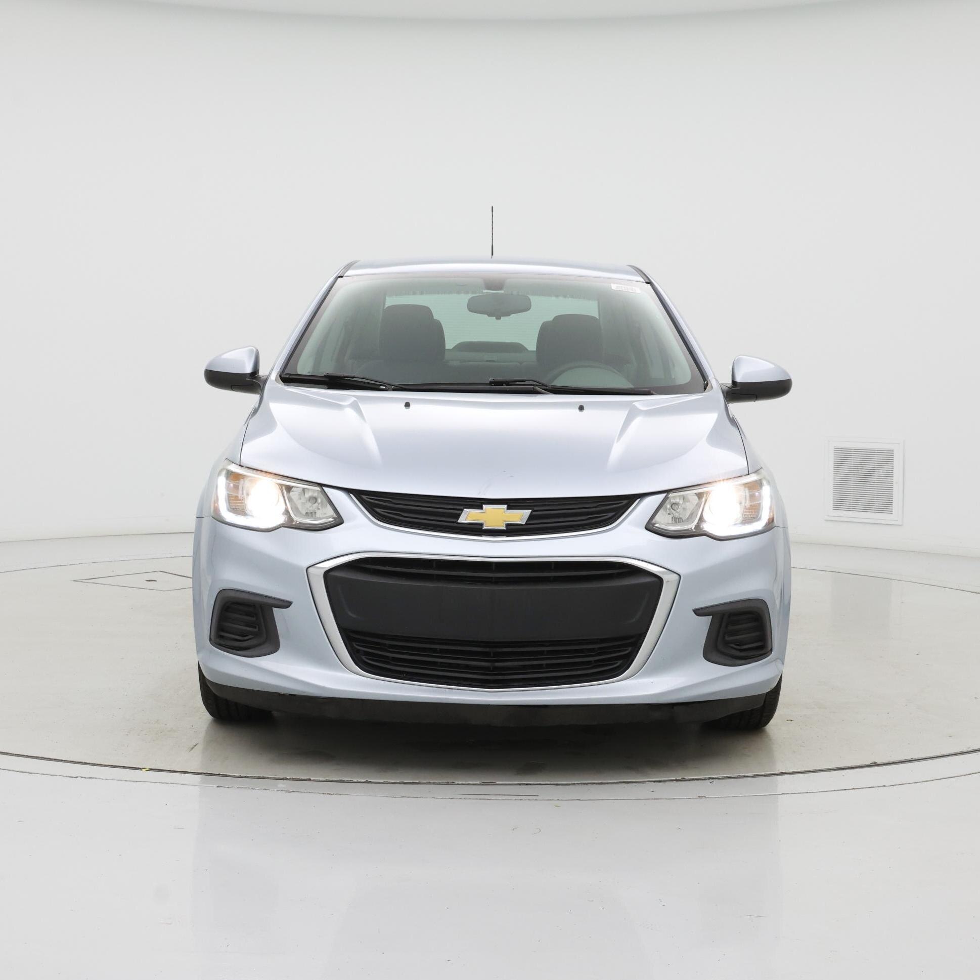 Thumbnail: 2017 Chevrolet Sonic - 5