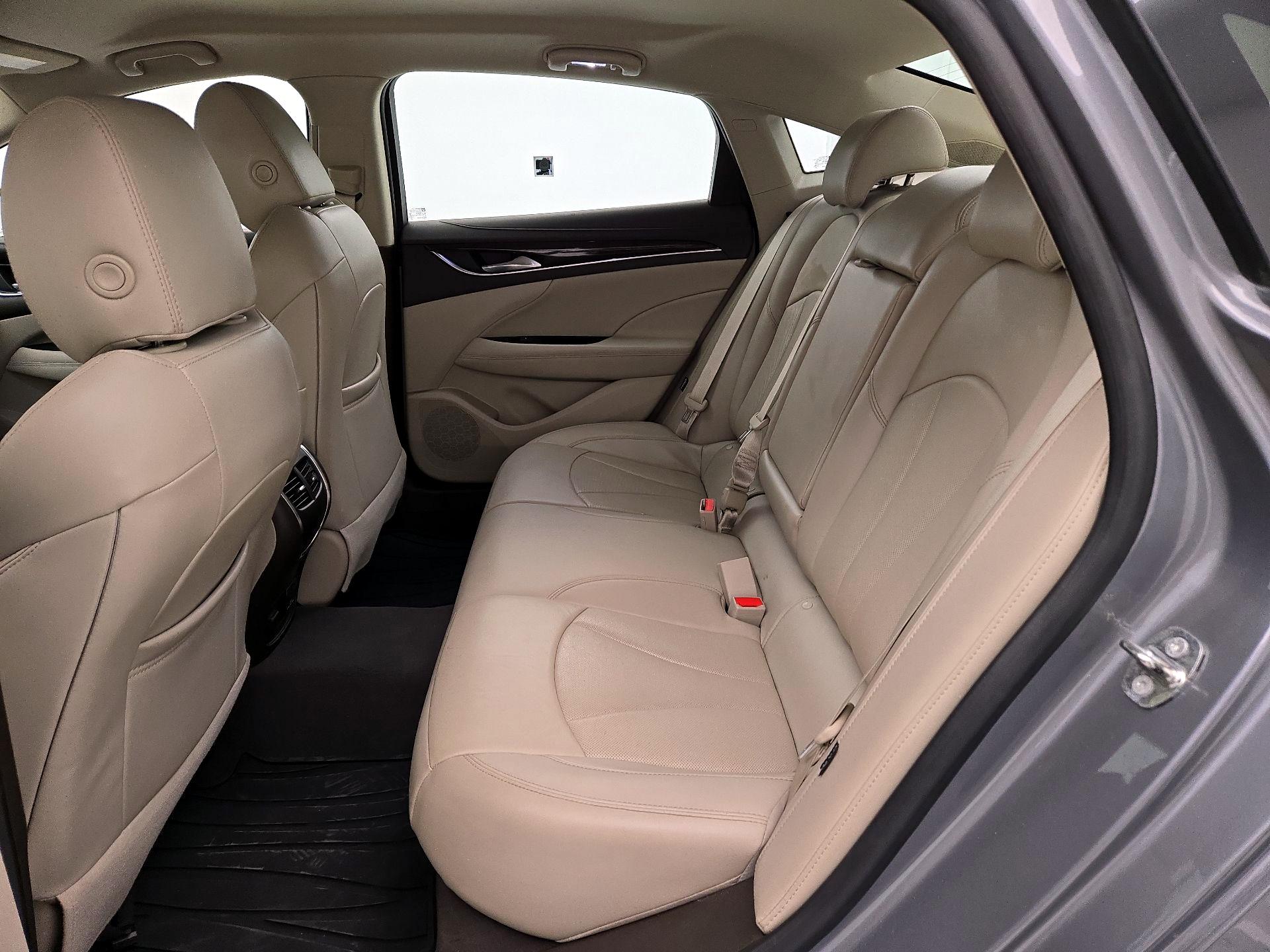 Thumbnail: 2018 Buick LaCrosse - 20