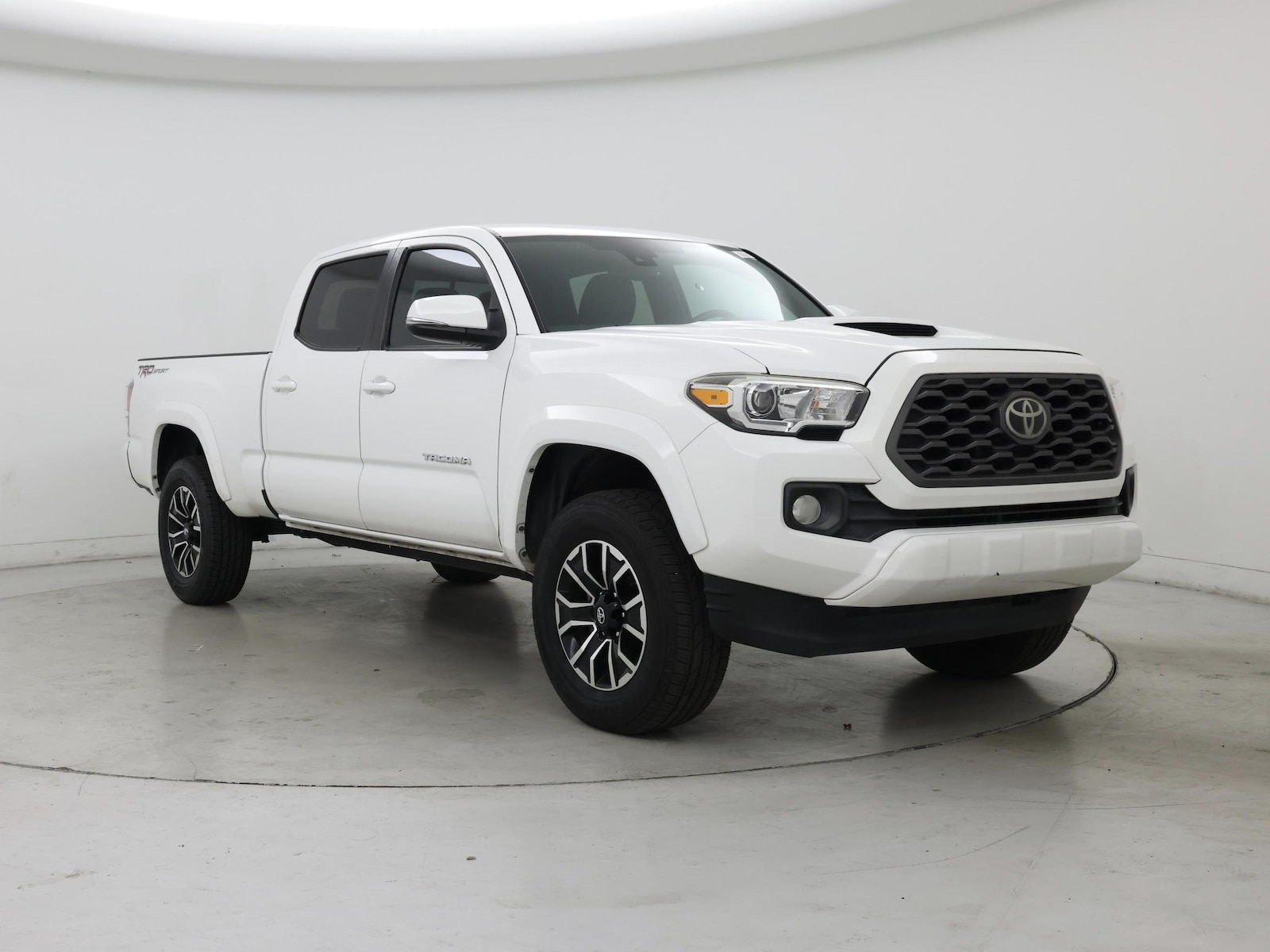 2020 Toyota Tacoma TRD Sport - Photo 2