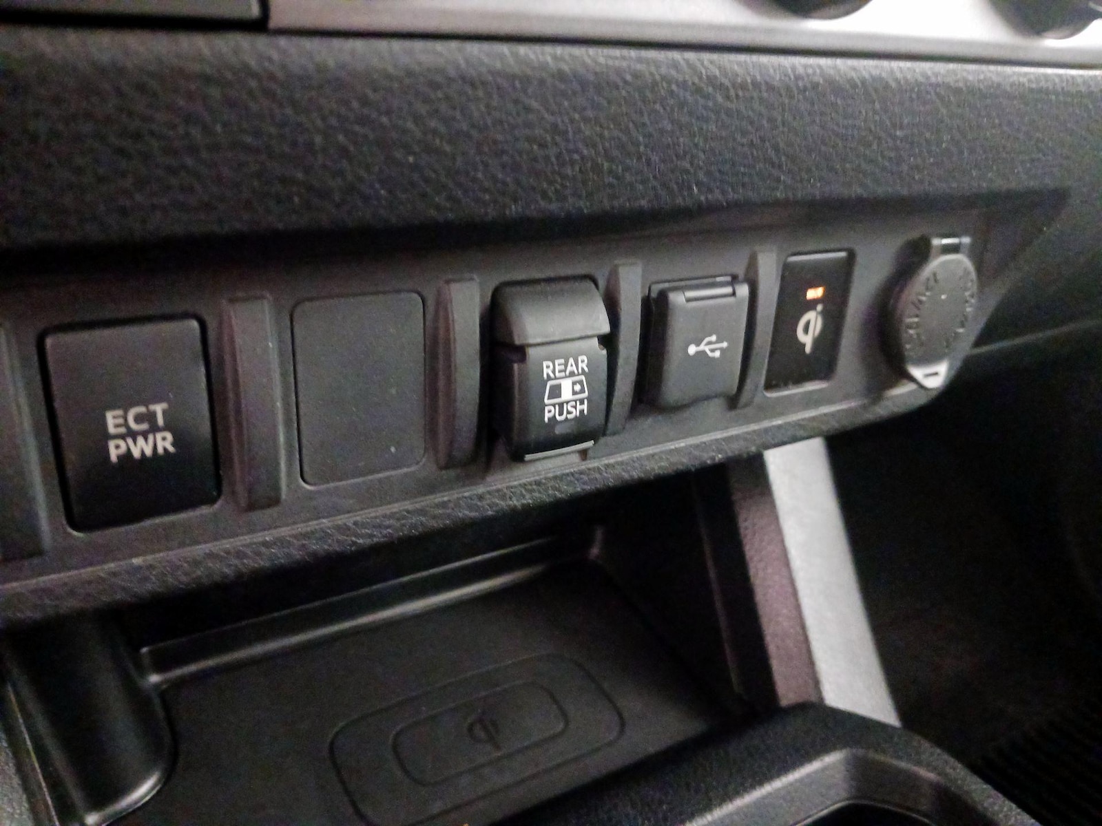 2020 Toyota Tacoma TRD Sport - Photo 19