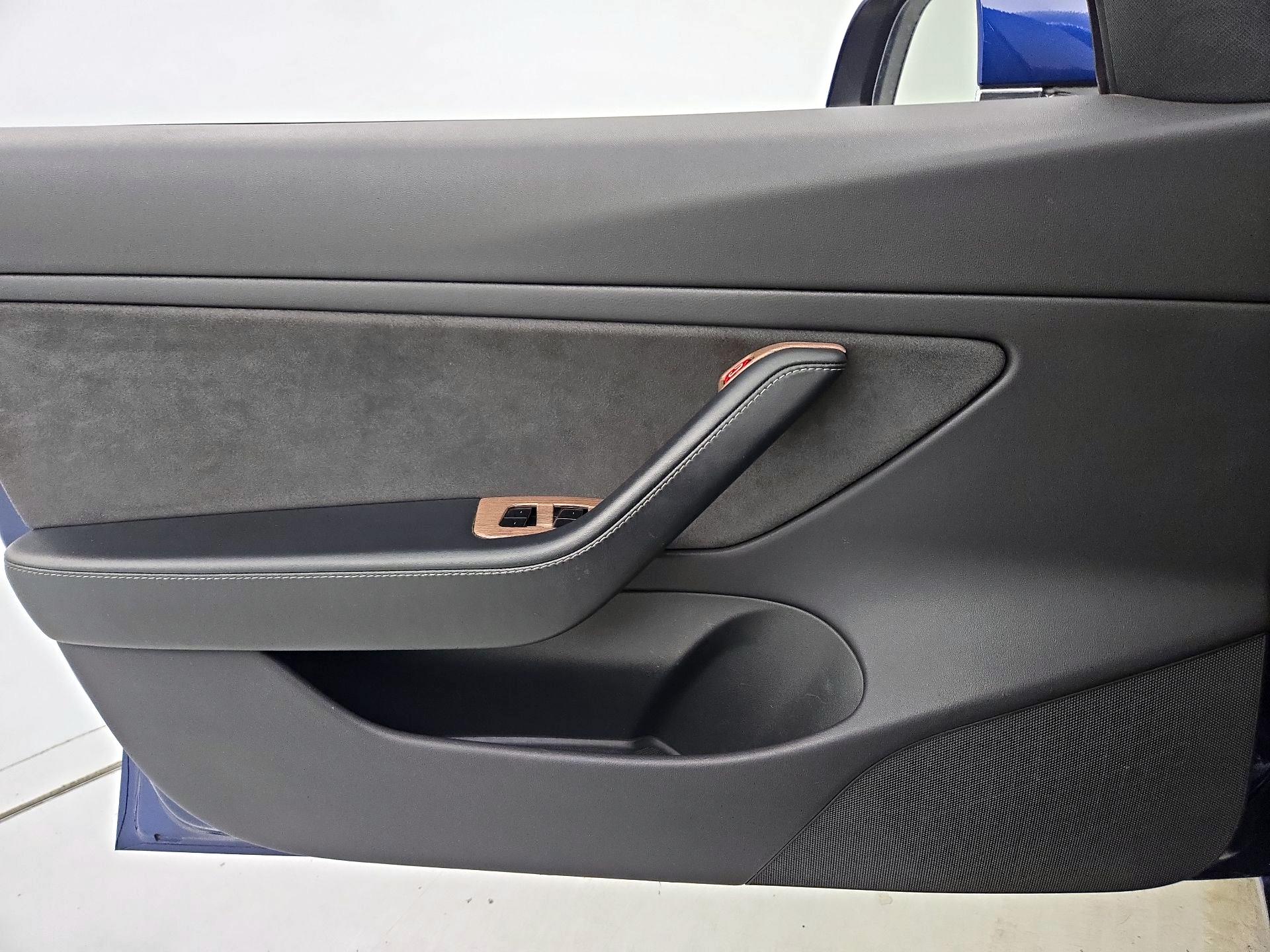 Thumbnail: 2019 Tesla Model 3 - 12