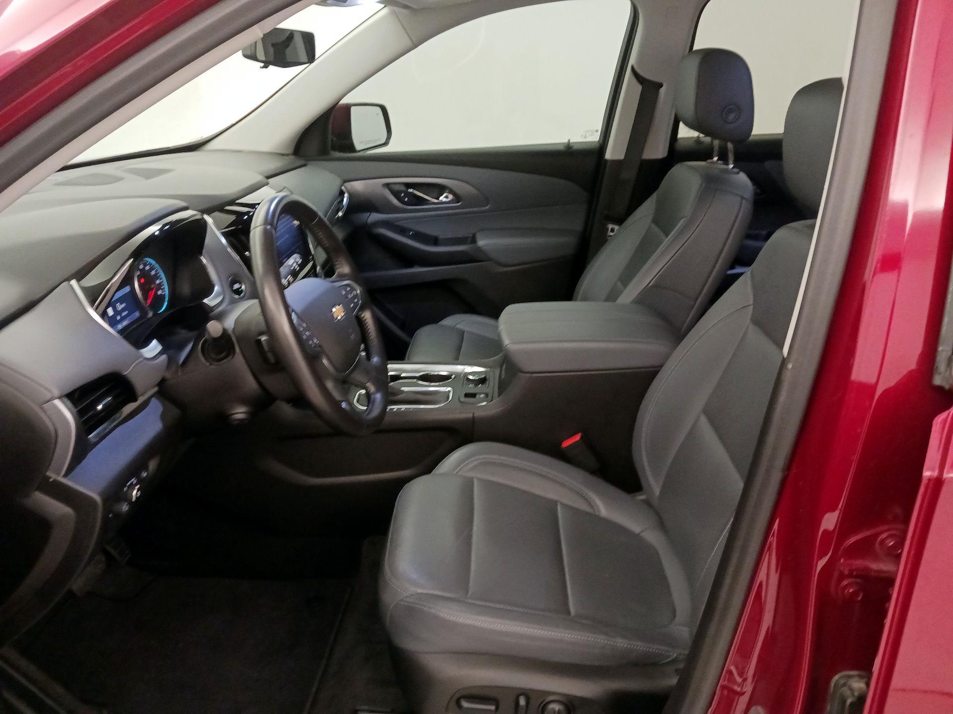 Thumbnail: 2020 Chevrolet Traverse - 11