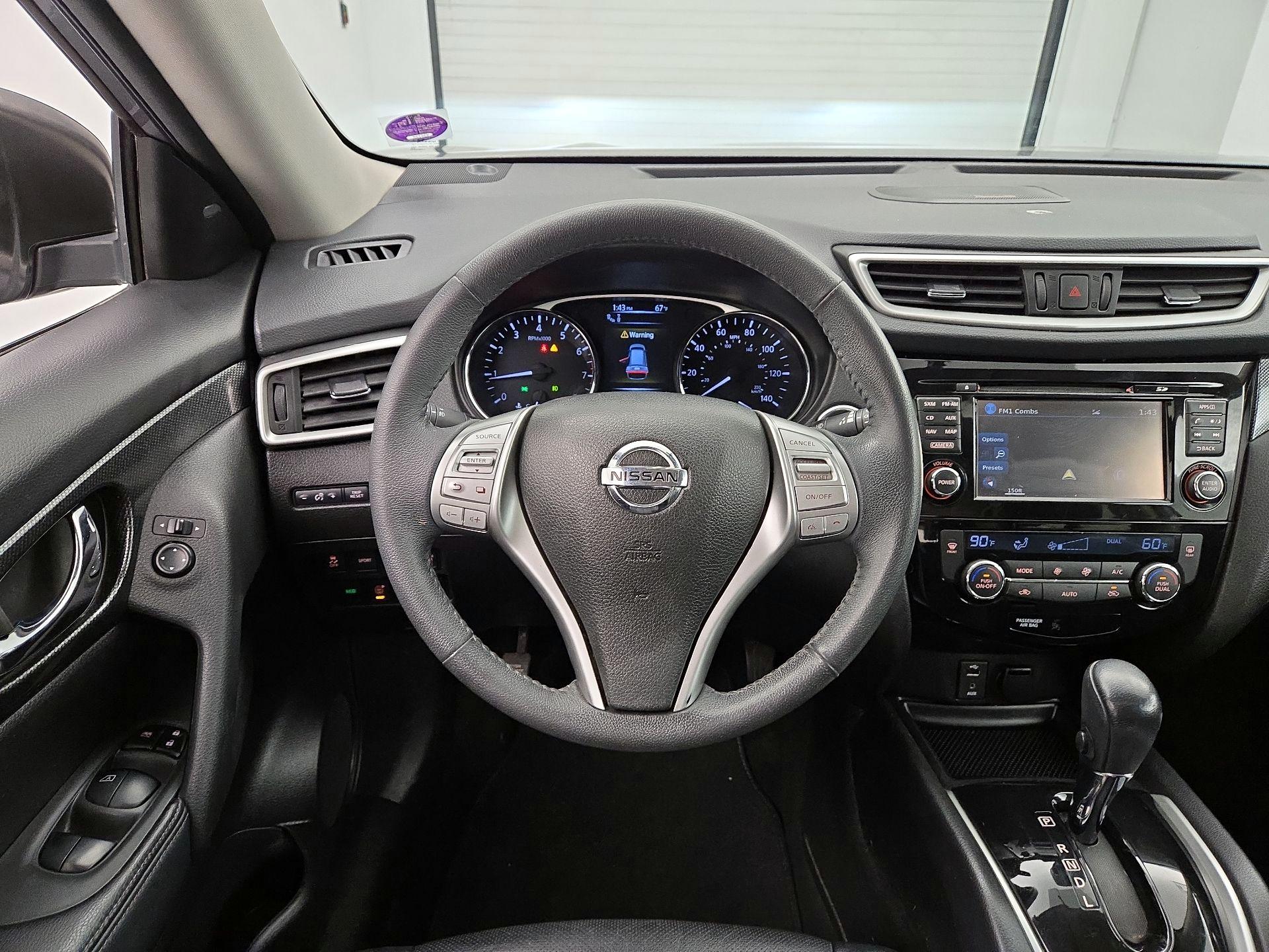 Thumbnail: 2016 Nissan Rogue - 10