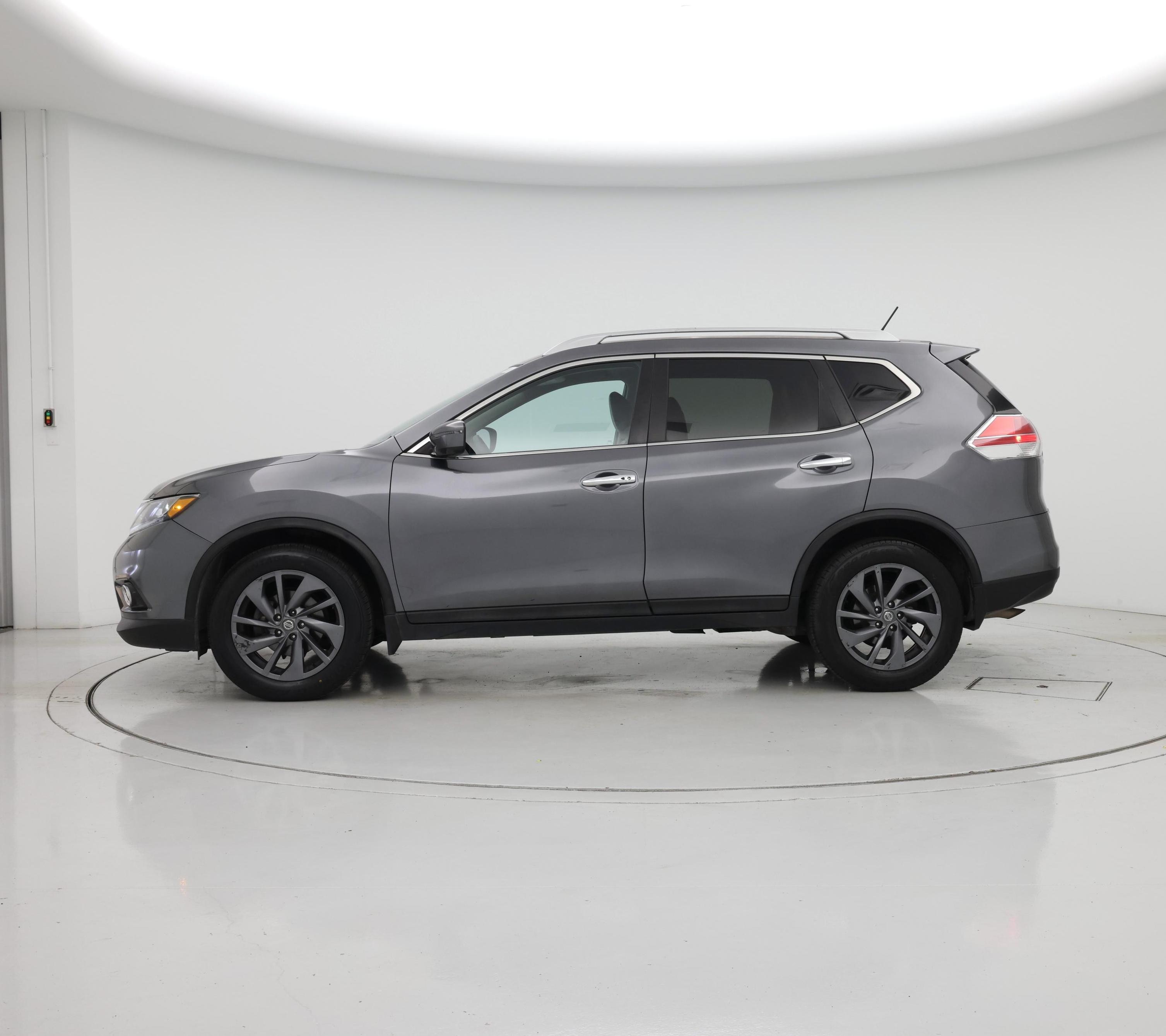 Thumbnail: 2016 Nissan Rogue - 3
