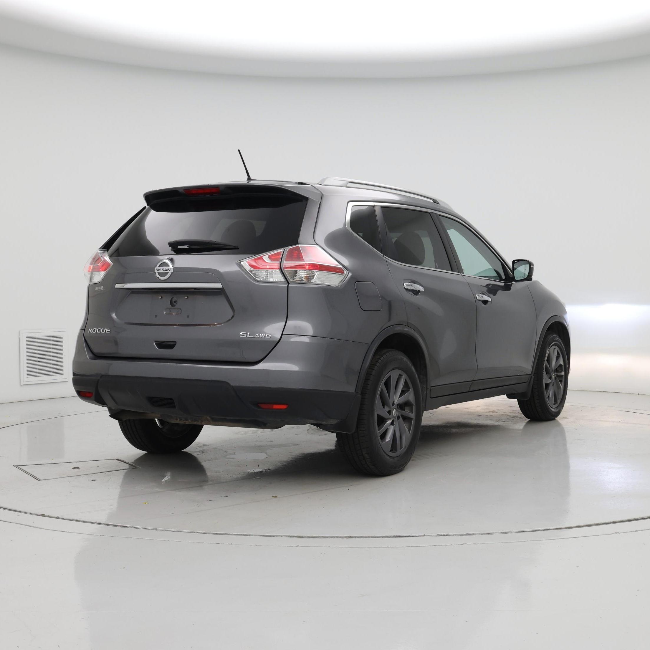 Thumbnail: 2016 Nissan Rogue - 8
