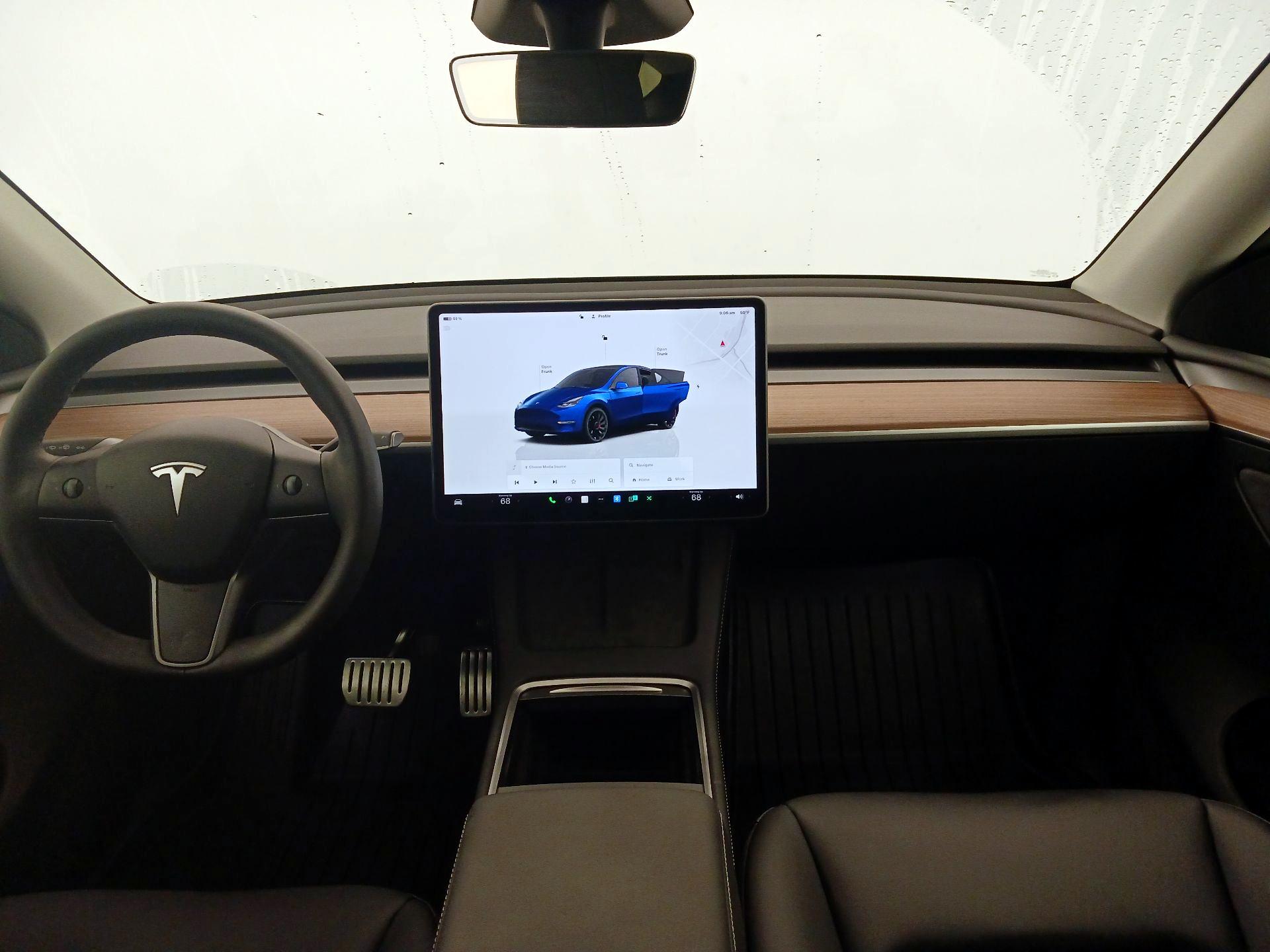 Thumbnail: 2025 Tesla Model Y - 9