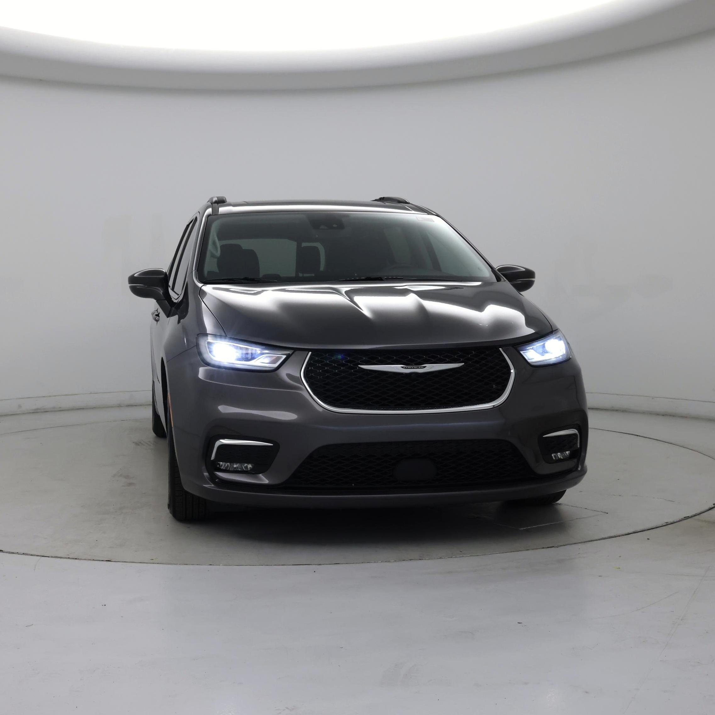 Thumbnail: 2022 Chrysler Pacifica - 5