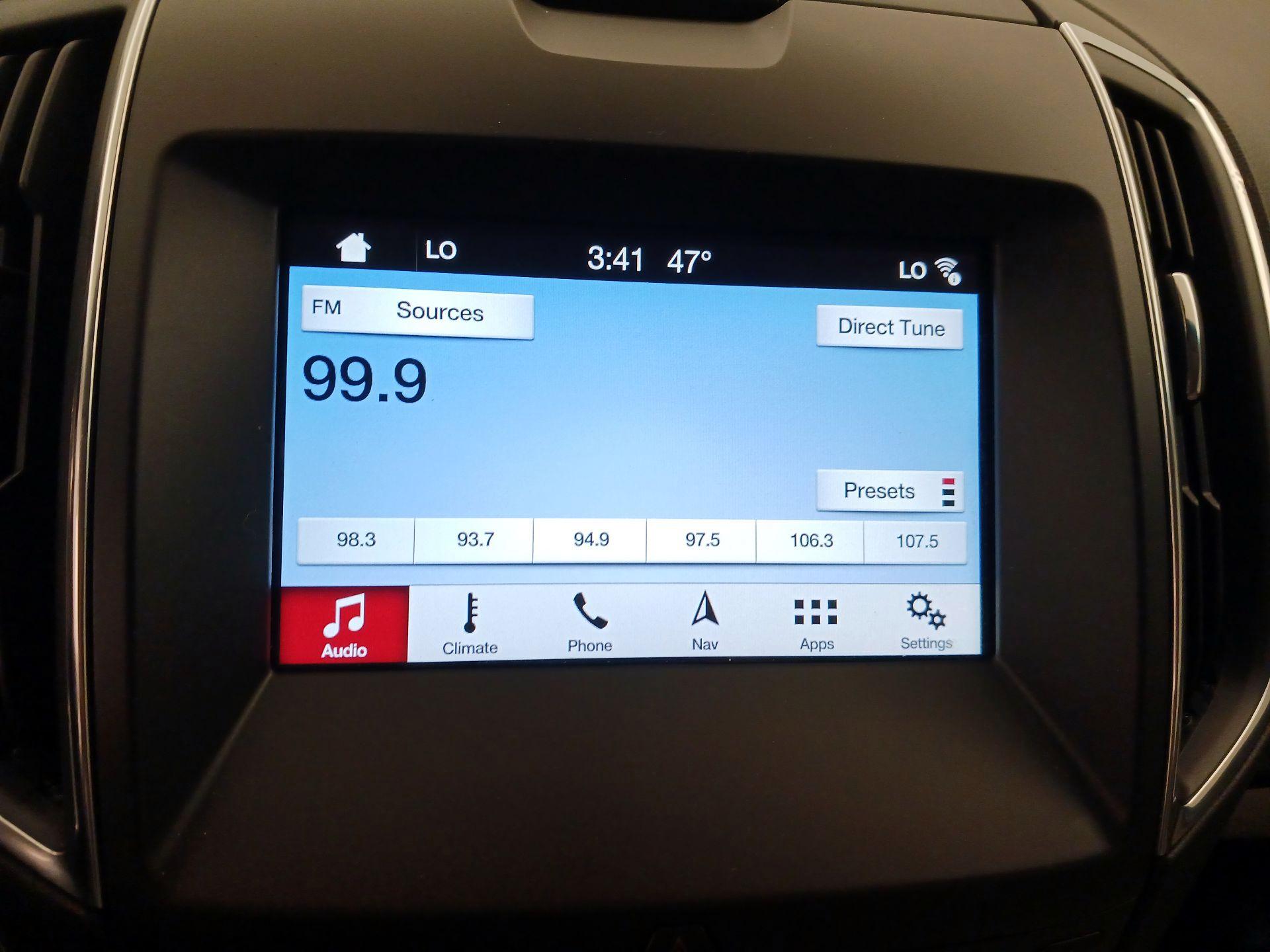 Thumbnail: 2018 Ford Edge - 16