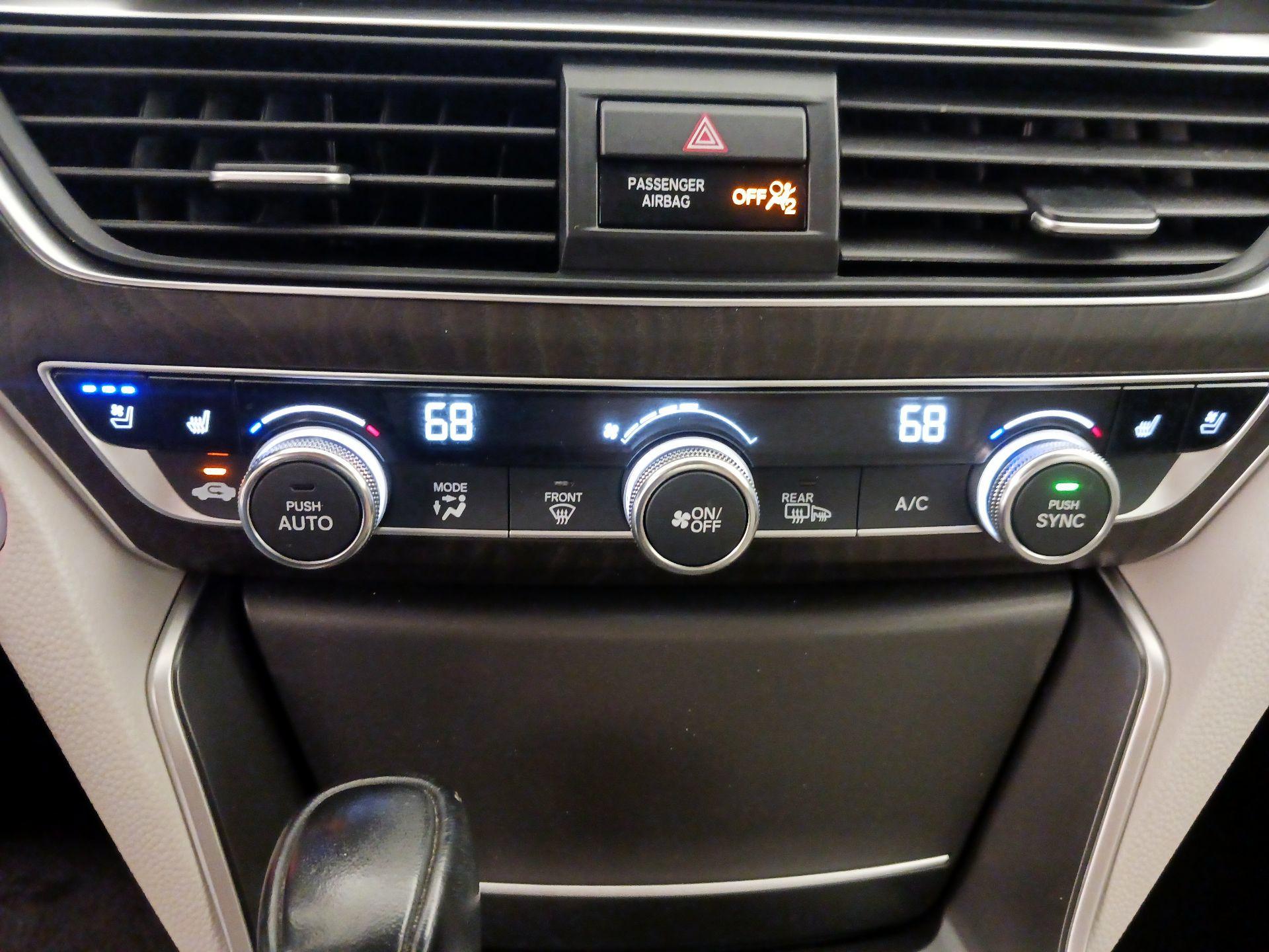 Thumbnail: 2018 Honda Accord - 17