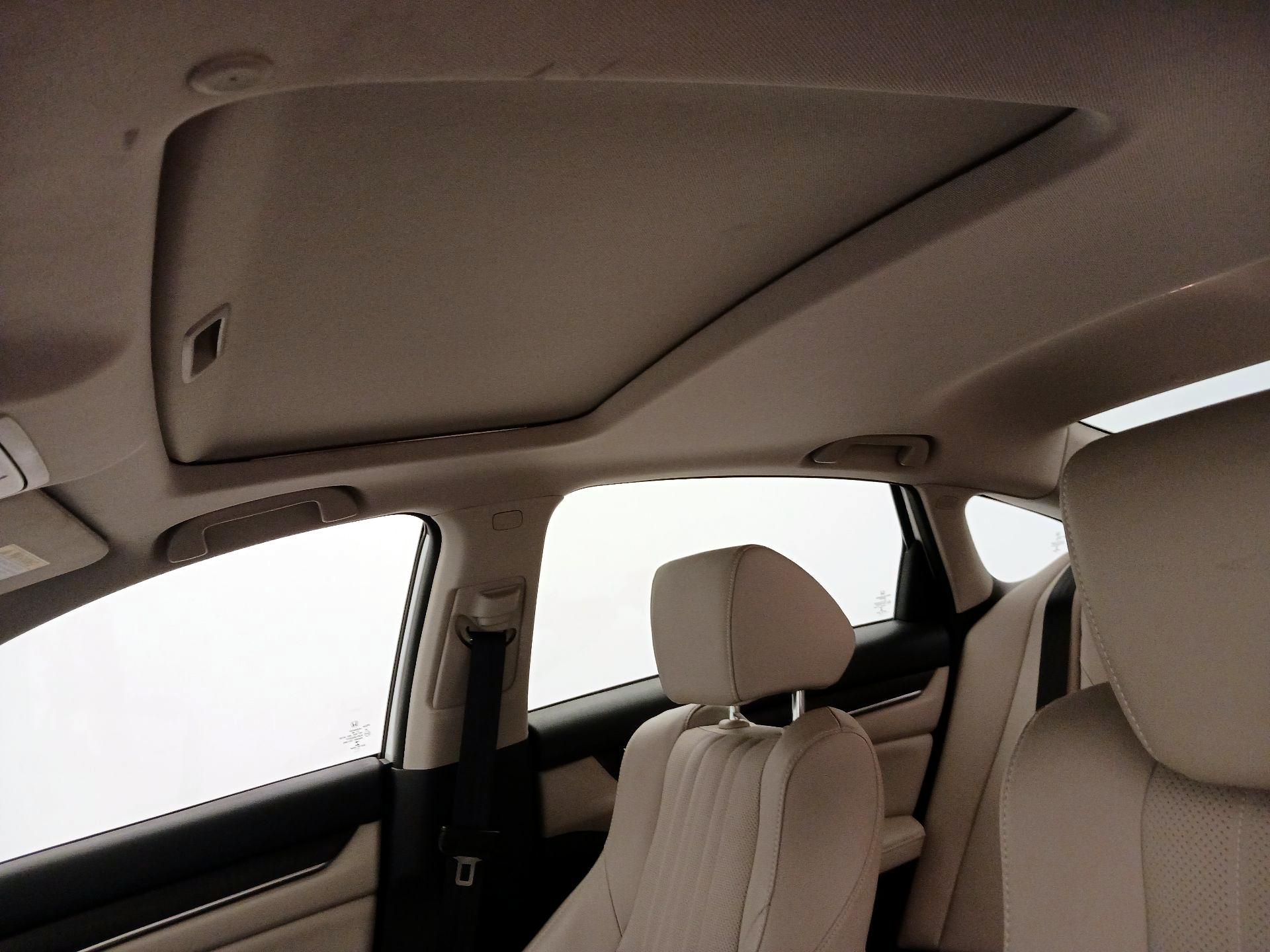 Thumbnail: 2018 Honda Accord - 20