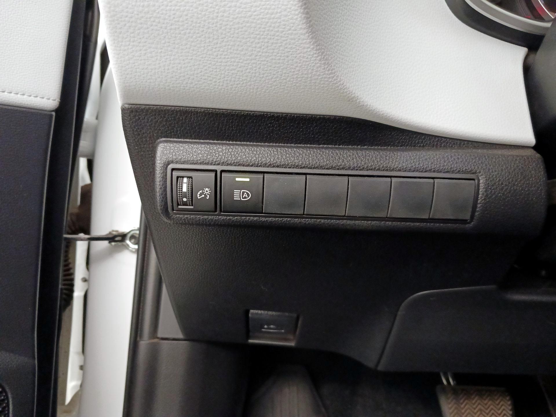 Thumbnail: 2022 Toyota Corolla - 13